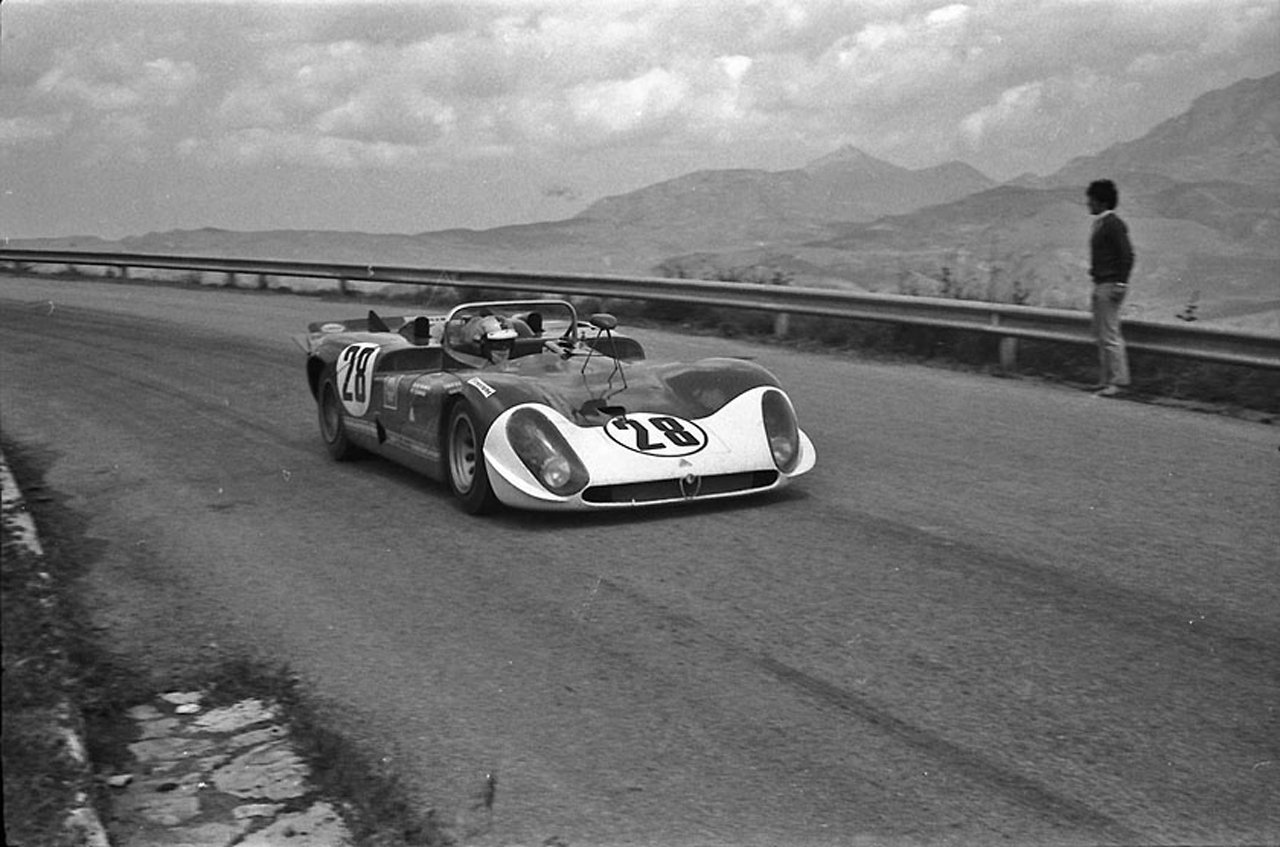 DeAdamich_1970-Targa-Targa-Florio-de-Adamich-Alfa-Romeo-T33.jpg