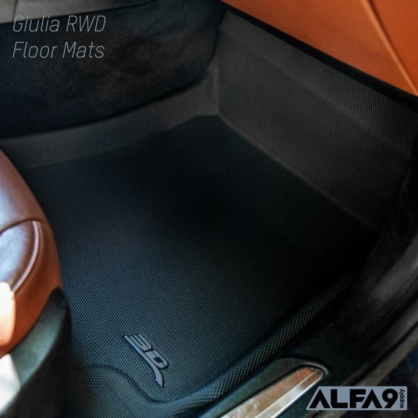 3D-MAX-pider-floors-mats-Alfa-Giulia-passenger.jpg