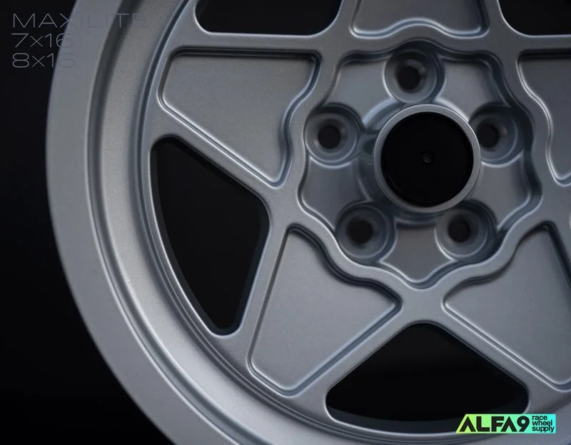 MAXILITE-308-Ferrari-STAR-WheeL-ALFA9SUPPLY-05.jpg