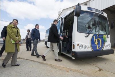 Congressional Staffers Board one of University of Delaware's Fuel Cell Hybrid Buses, Powered by Ballard Power (Source: UDaily)