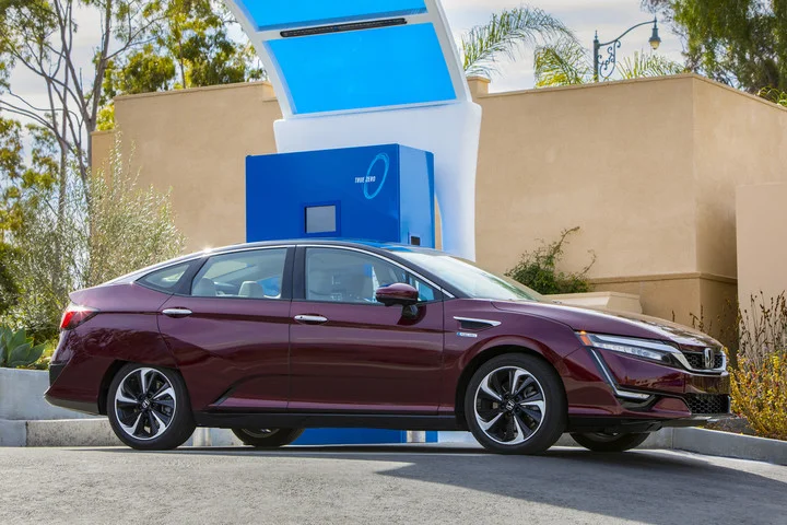  2017 Honda Clarity Fuel Cell. Source: Honda 