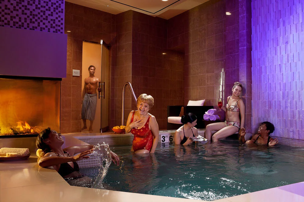 Ceasars_Lauren_grab_Spa_Wide_01_v3_WIP1b.jpg