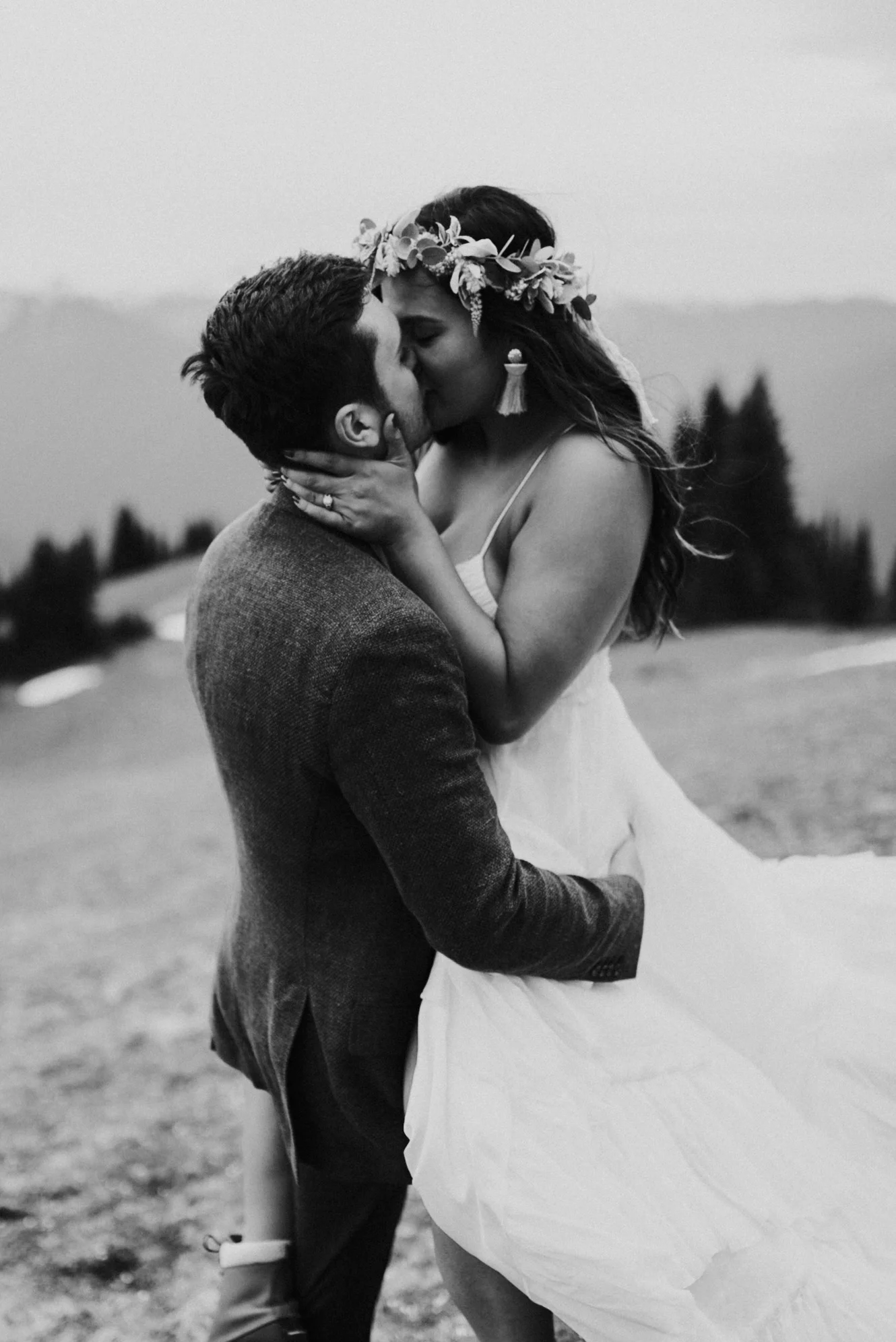 hurricane ridge bridals-8.jpg