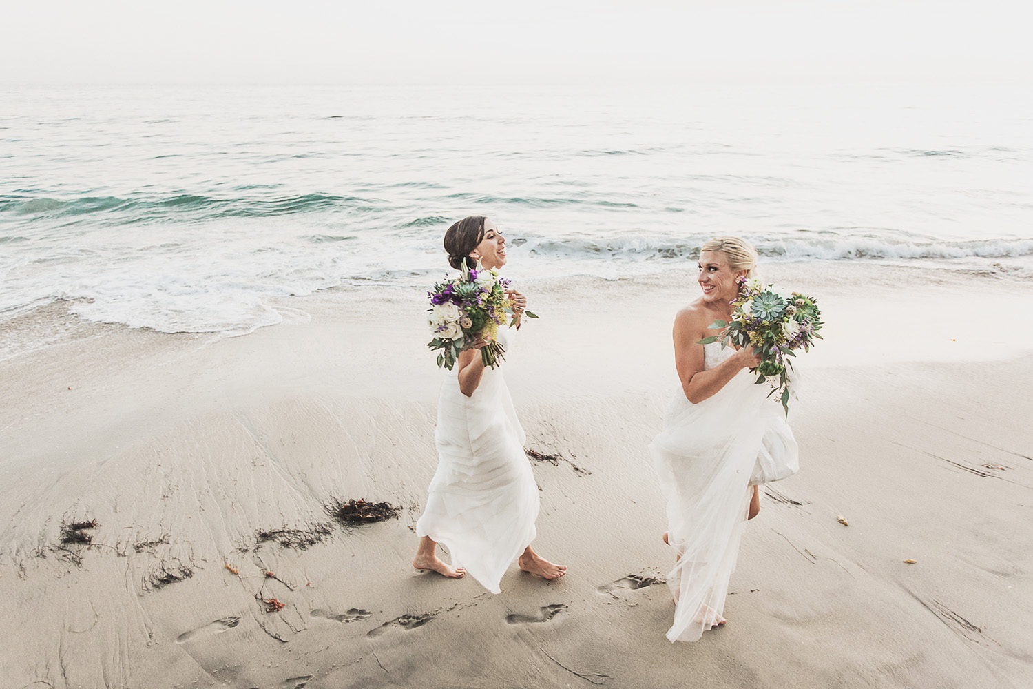 kelly-stephanie-wedding-photography-lesbian-bisexual-lgbt-lgbtq-beach-rustic.jpg