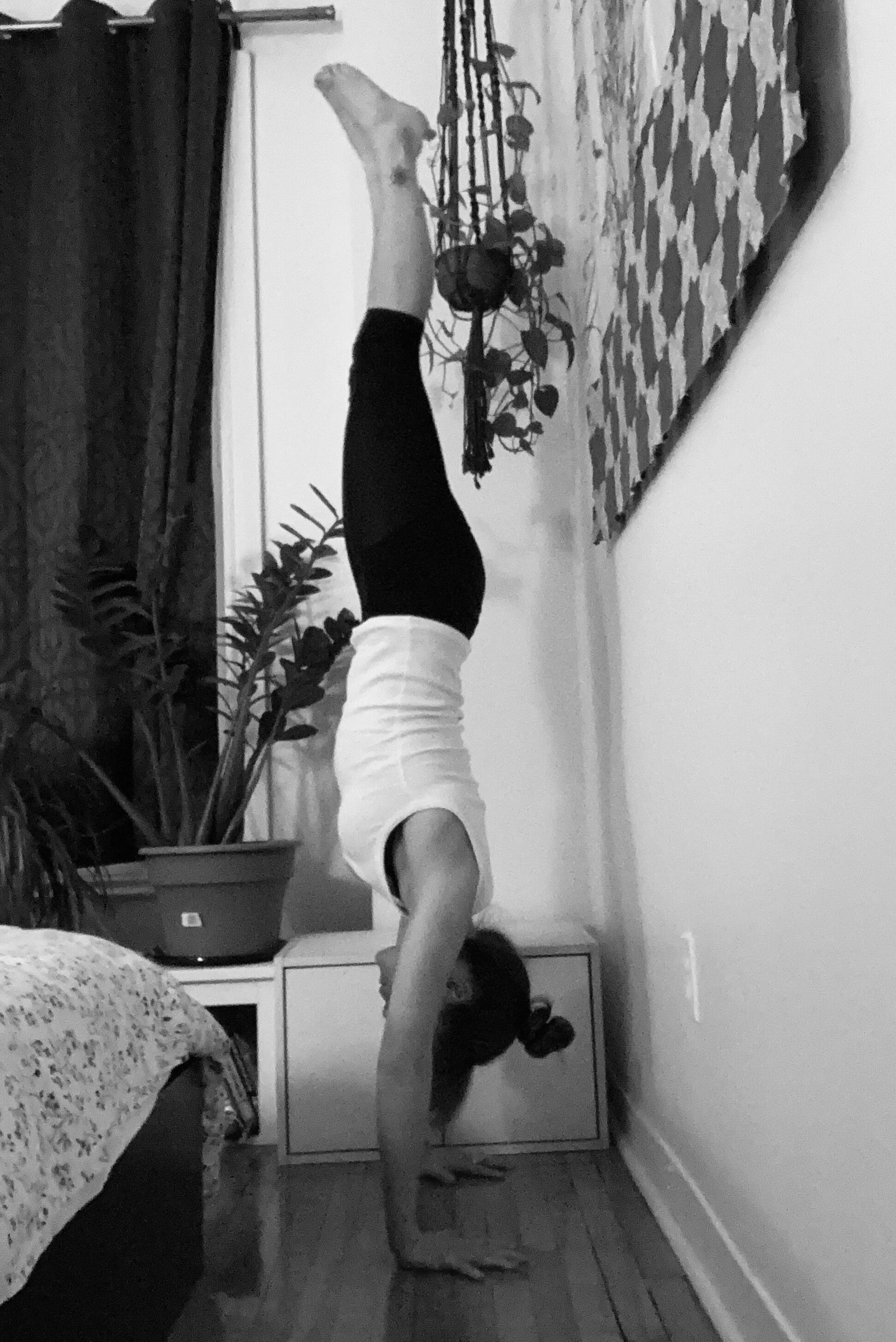 Handstand_2020