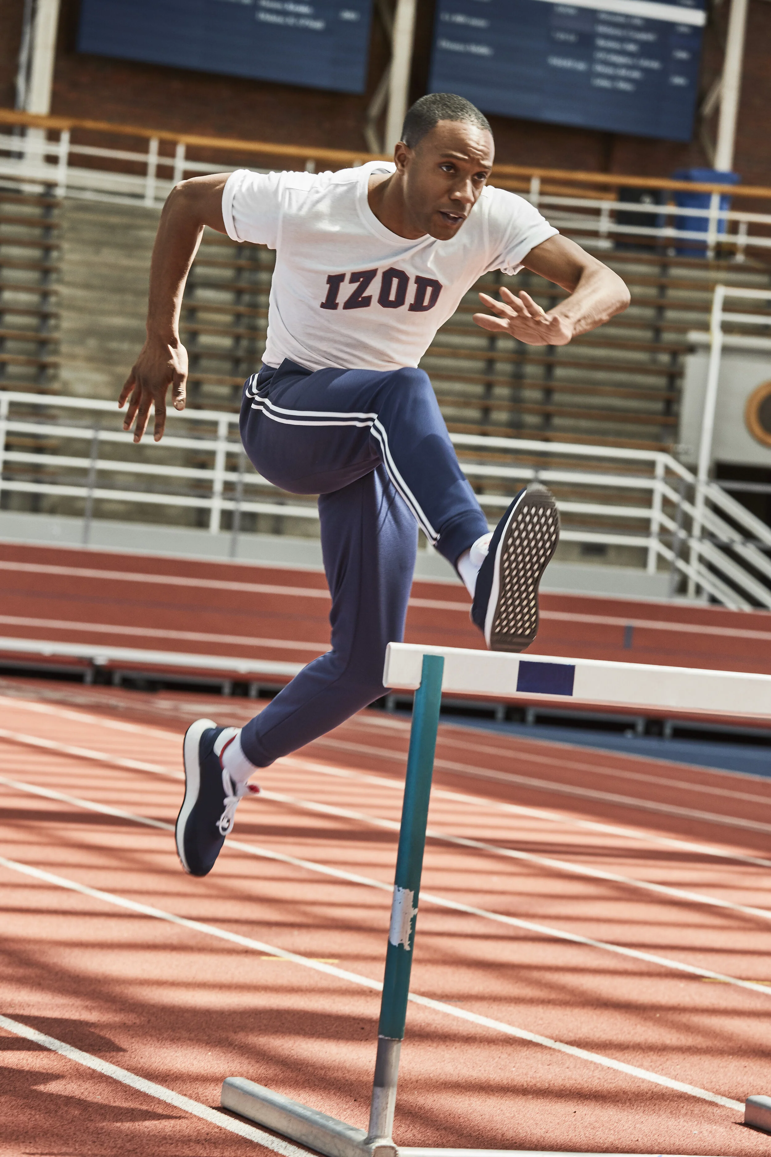 401065_01c_SHOT 24_EU TRACK_589_RGB.jpg