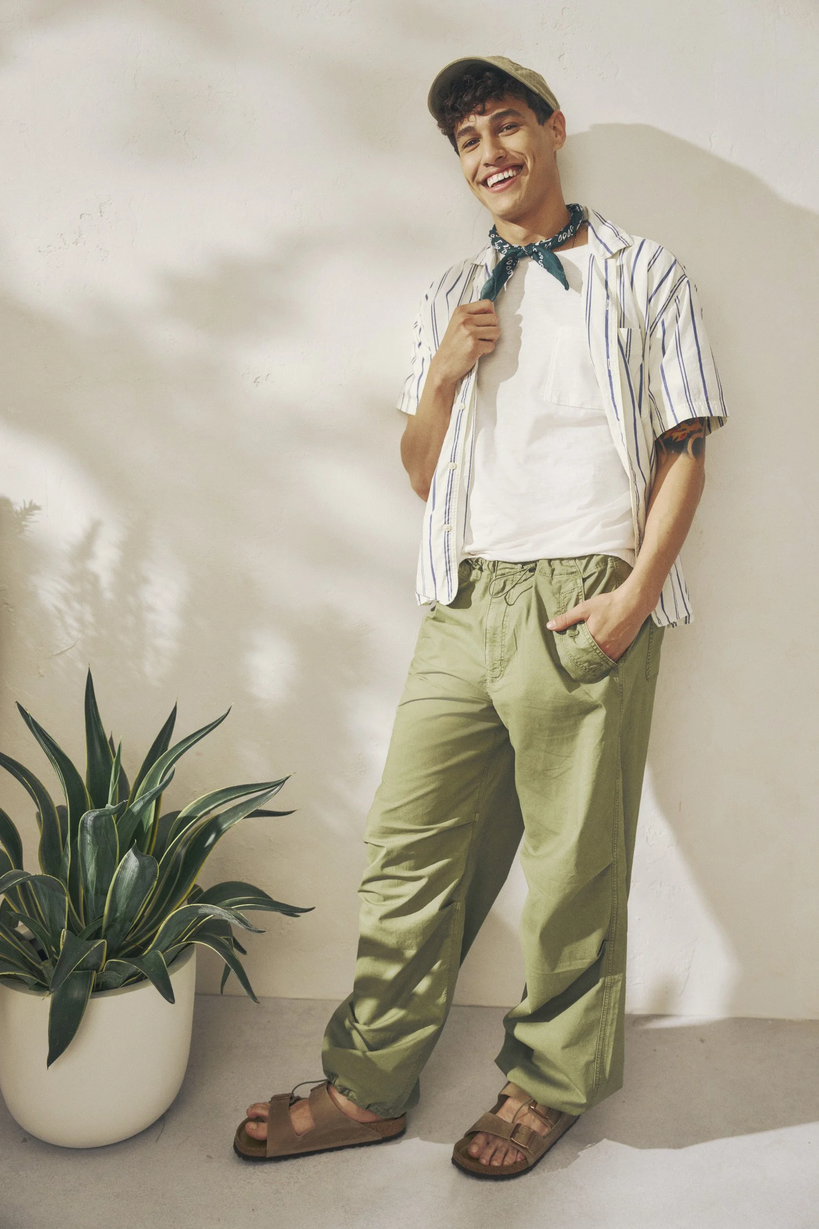 INTL_AE_Summer_2023_Gabriel_Look8_5315_v02.jpg