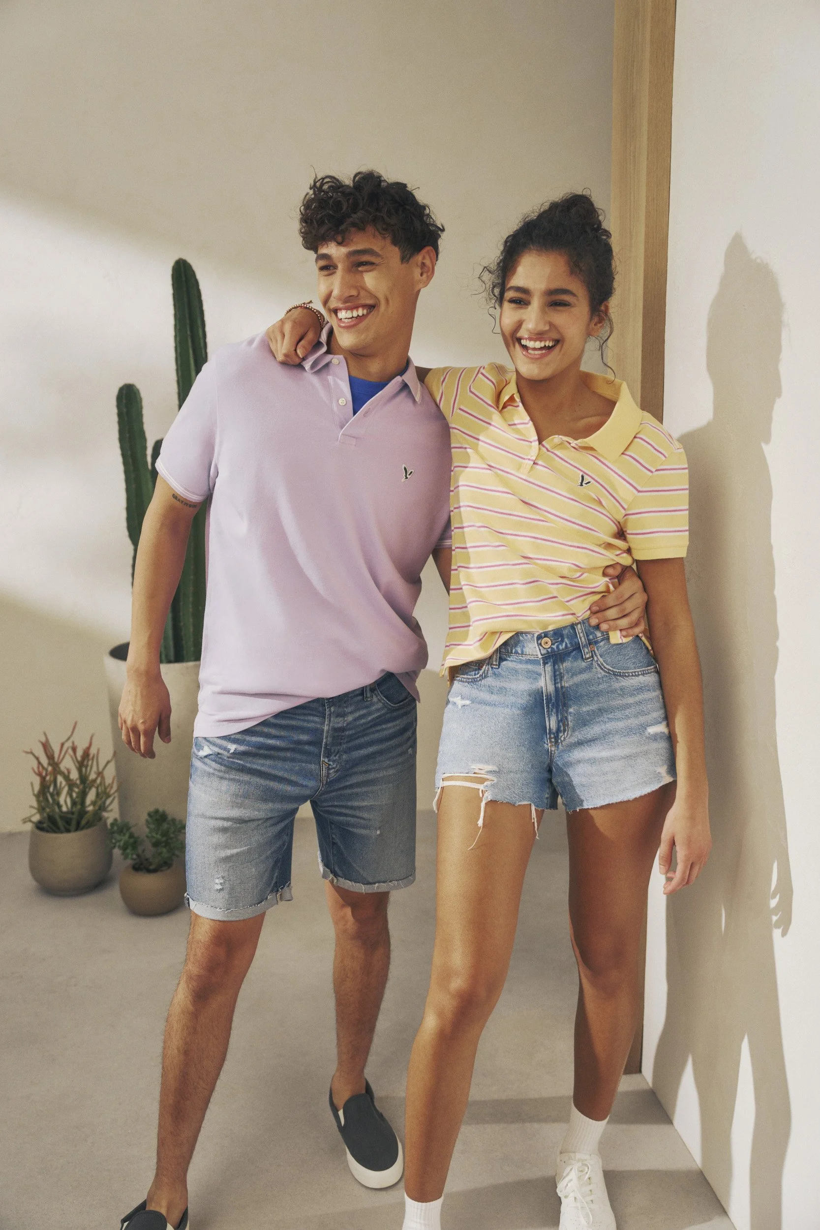 INTL_AE_Summer_2023_Group Double_Look3_6003_v01.jpg