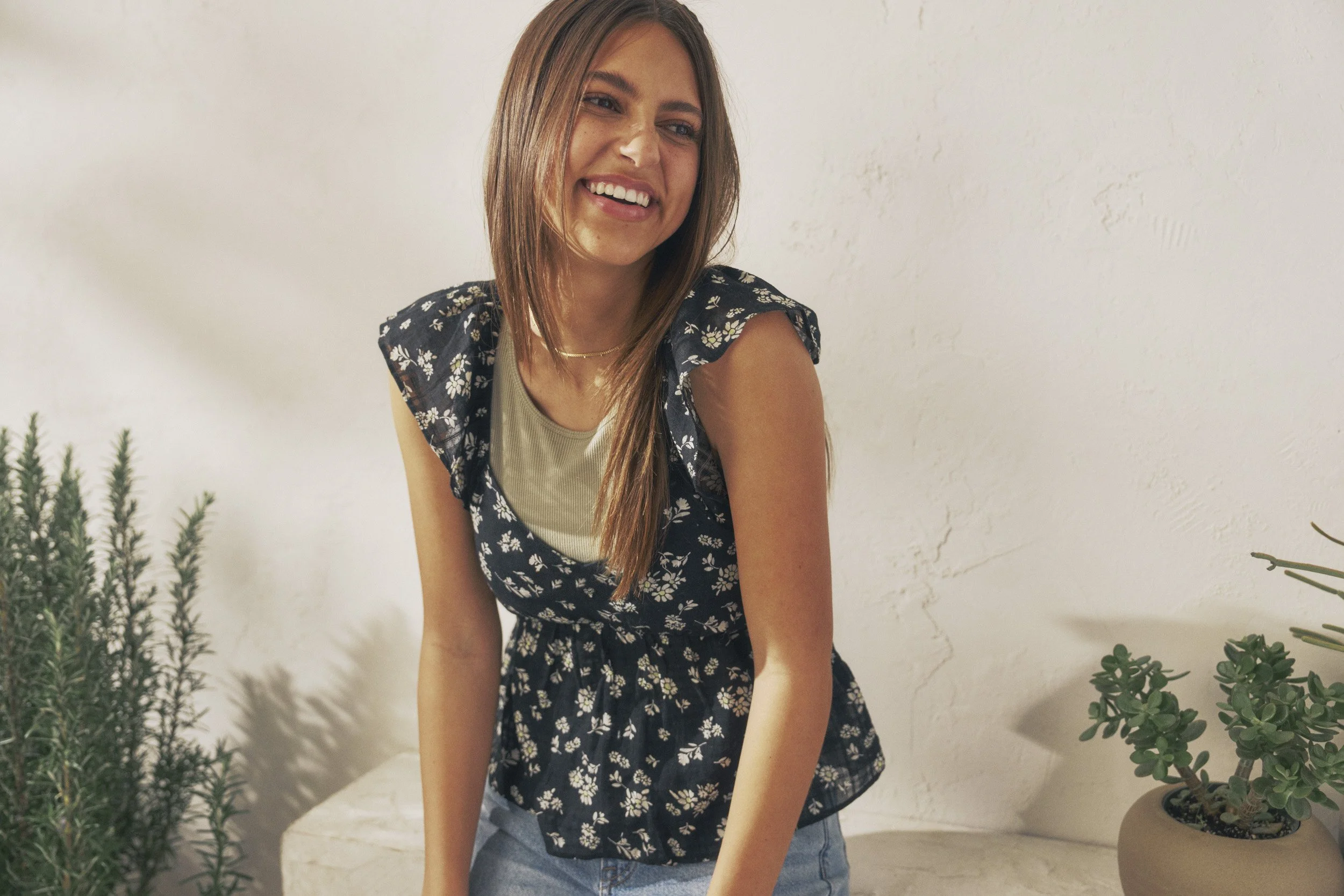INTL_AE_Summer_2023_Renne Noe_Look14_6681_v02.jpg