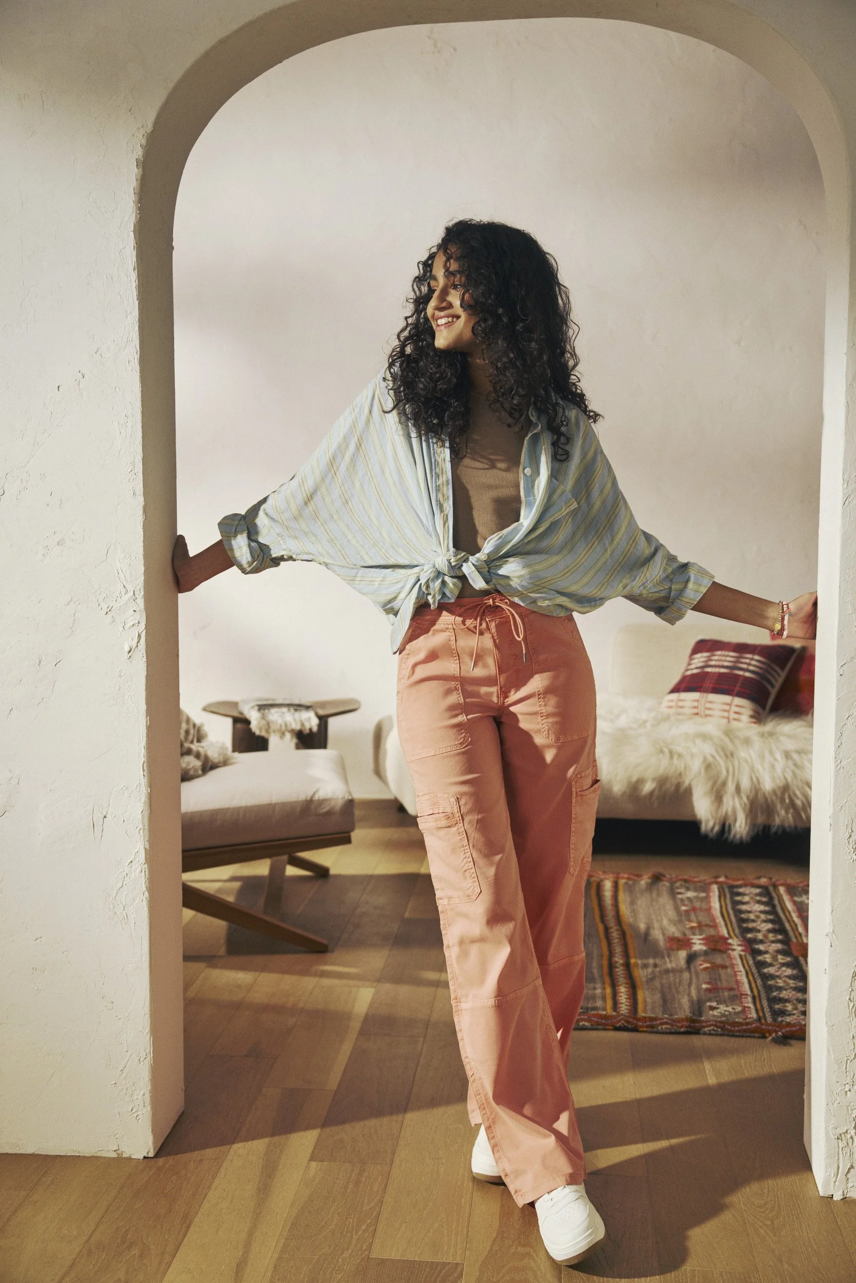 INTL_AE_Summer_2023_Sarah Daoui_Look7_3441_v01.jpg