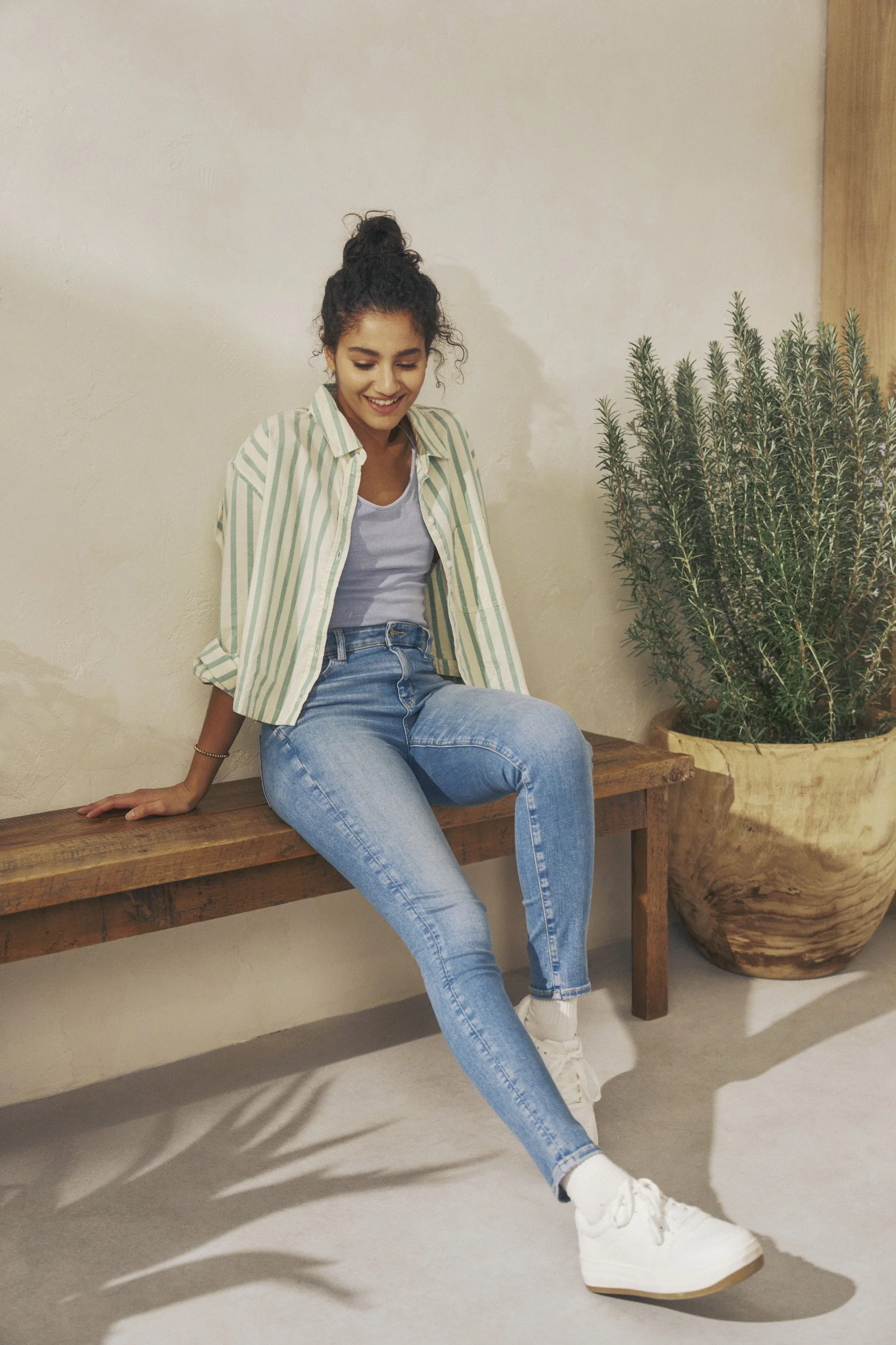 INTL_AE_Summer_2023_Sarah Daoui_Look13_7512_v02.jpg