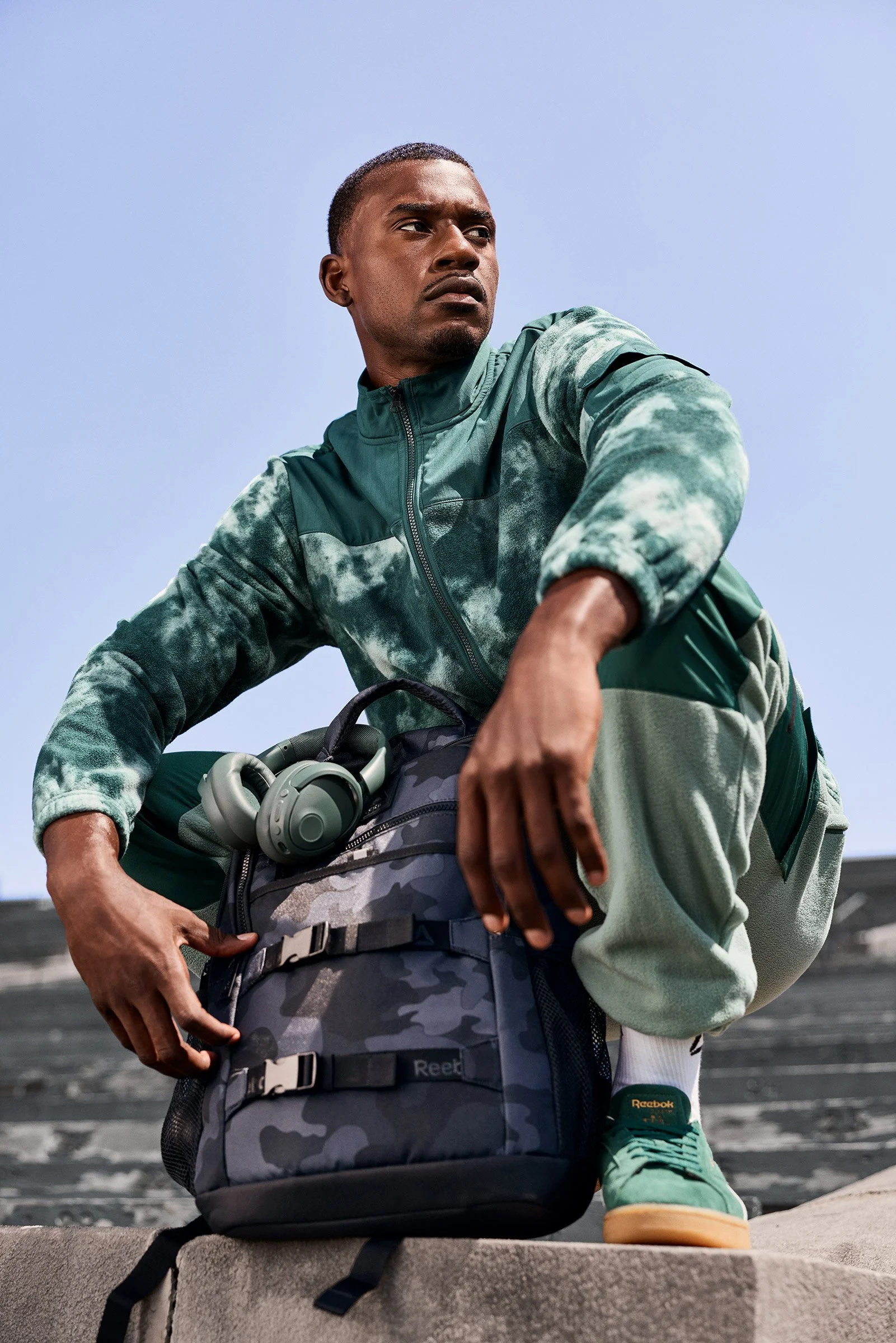 DAY_1_RB25-SHOT_4_S4-MENS_SURGE_HOODIE_OTG_JOGGER_01806.jpg