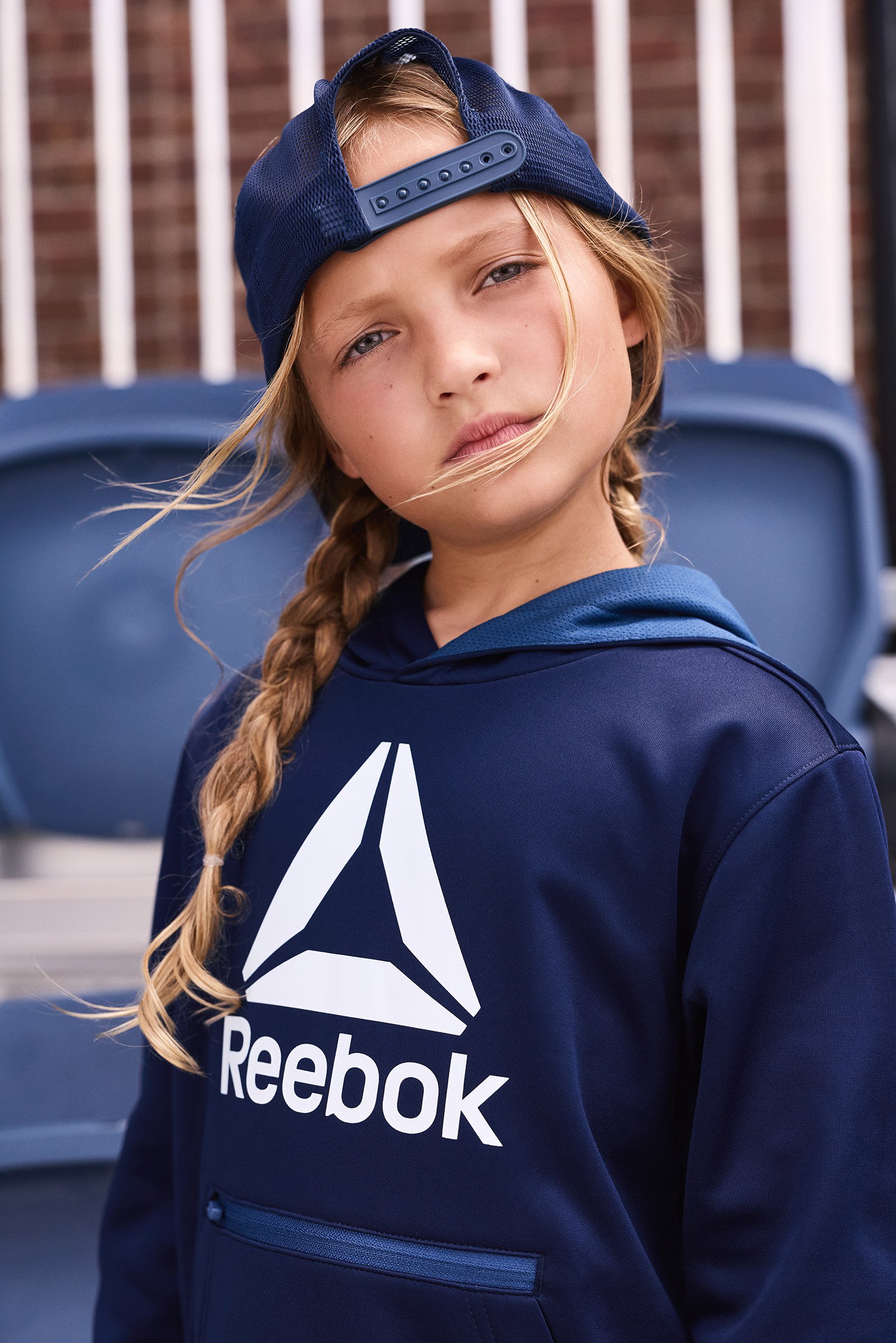DAY_1_RB25-SHOT_7_AE_BOY-GIRL_LEVEL_UP_HOOD-JOG_03407.jpg