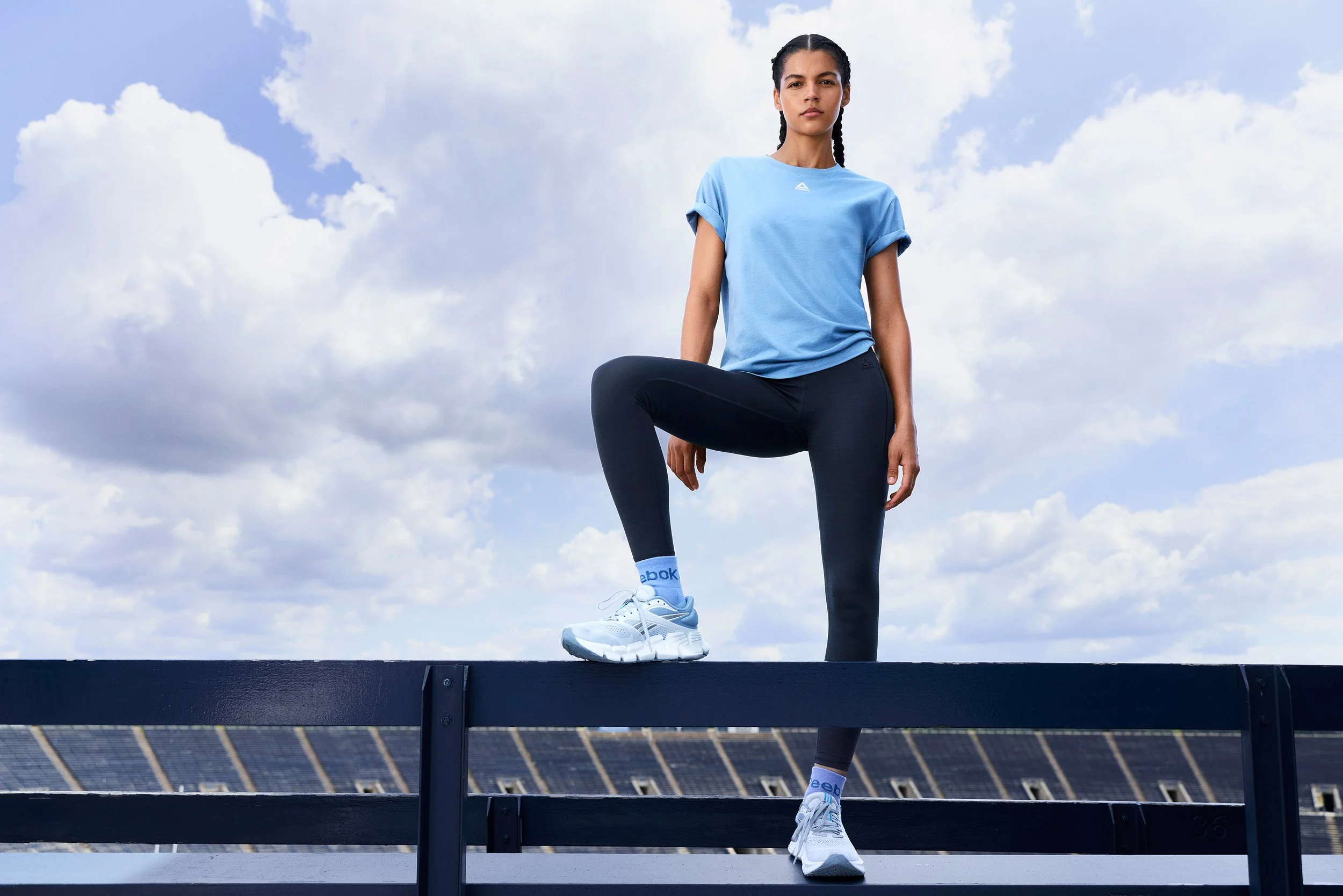 DAY_2_RB25-SHOT_2_H2-WMNS_CORE_SPORT_BRA_CORE_TEE_07253_FINAL.jpg