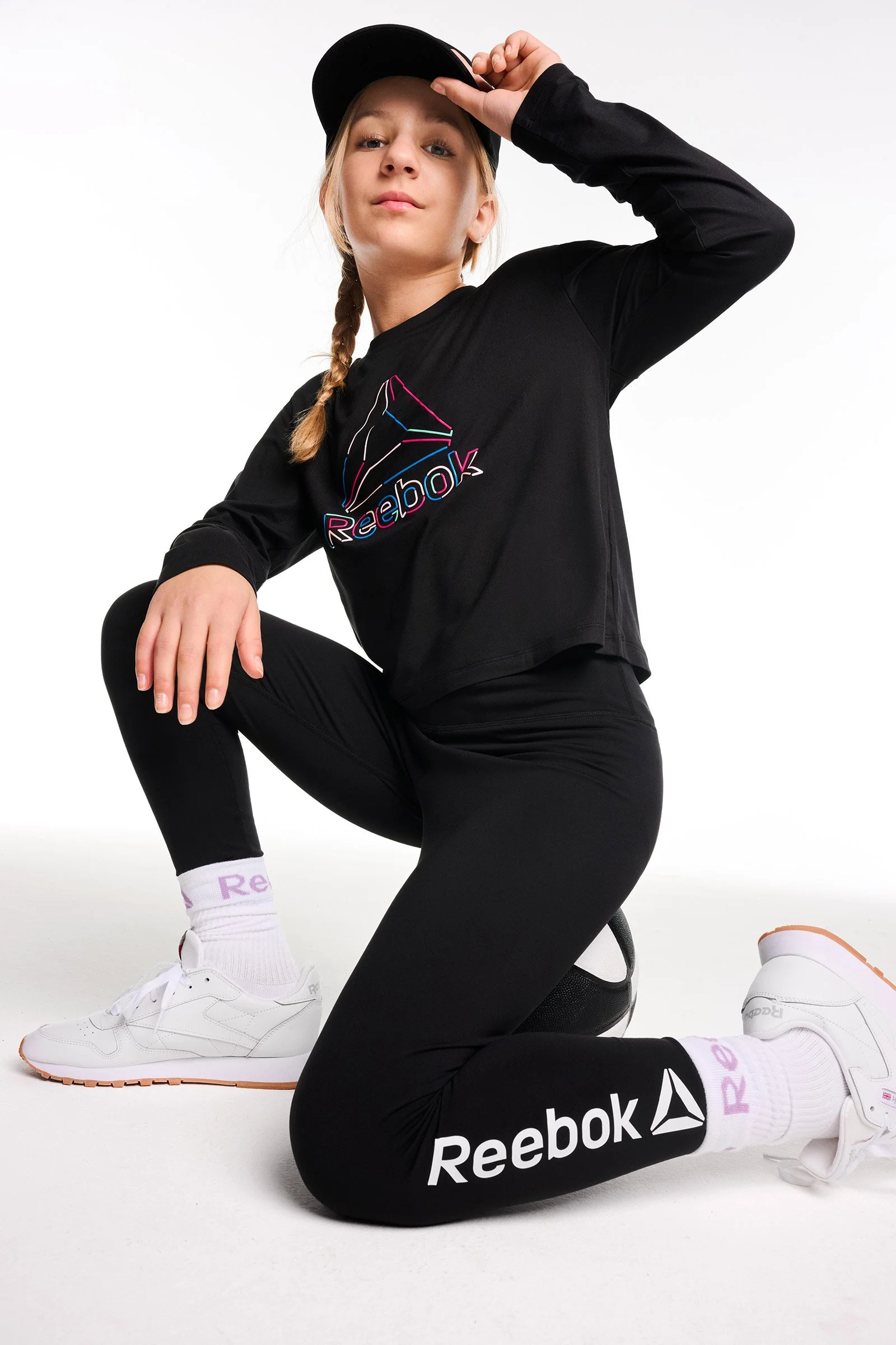 SHOT-11_RB-S125-BOYS-DELTA-CORE-TEE_SHORTS_-GIRLS-JKT_SHORT_6422.jpg