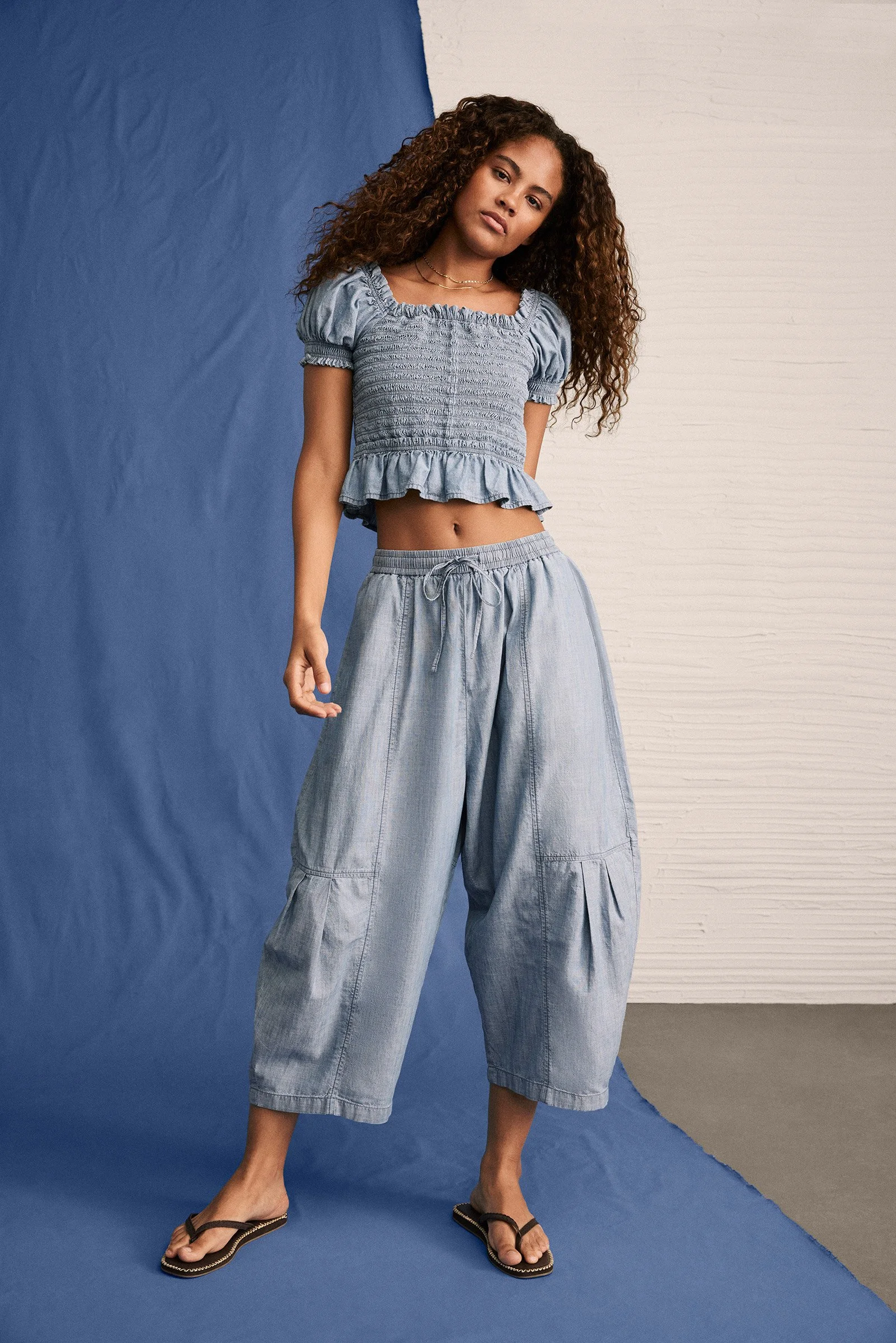 AE_2025_BTS_W_LOOK2_012_RGB.jpg