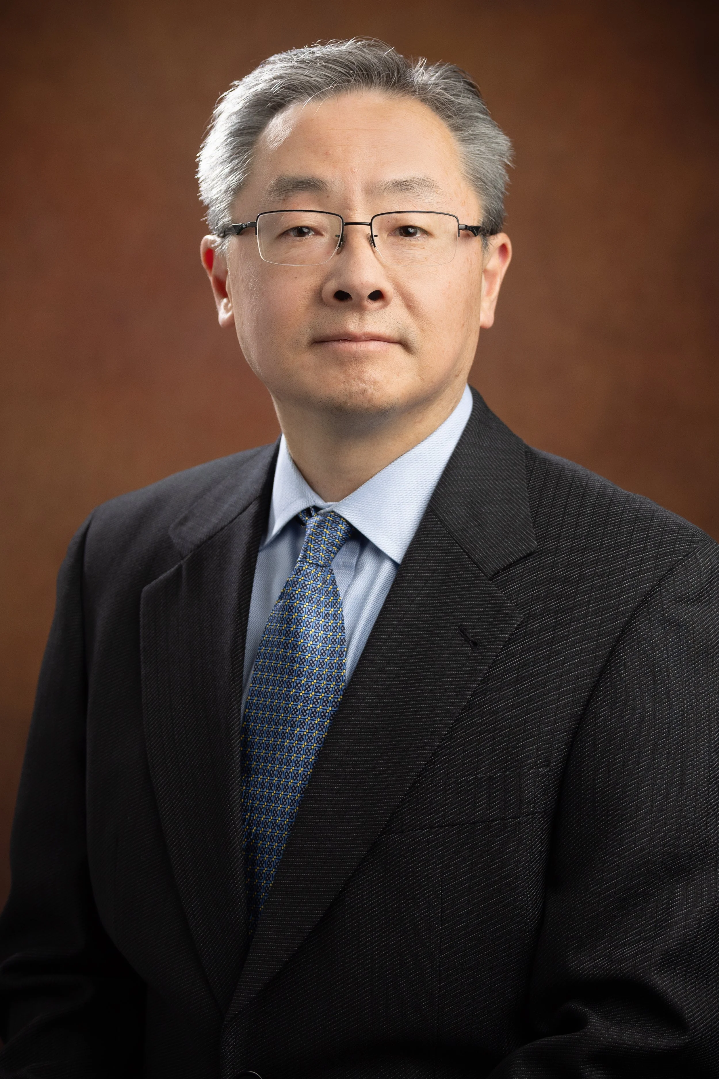 Dr. Robert Kim Full Rez.jpg