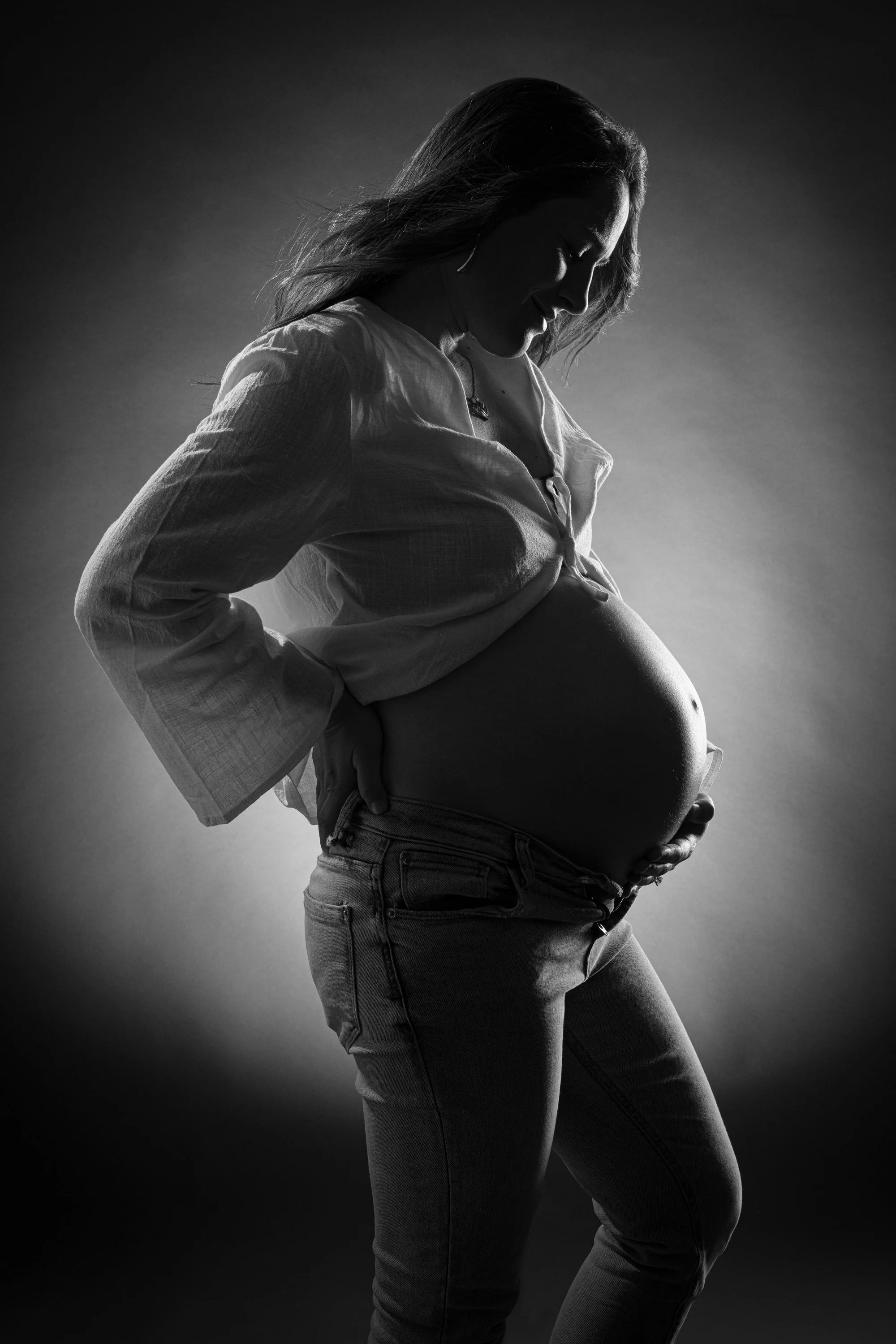 Monicaaa-Maternity-Full-Rez-4-web.jpg