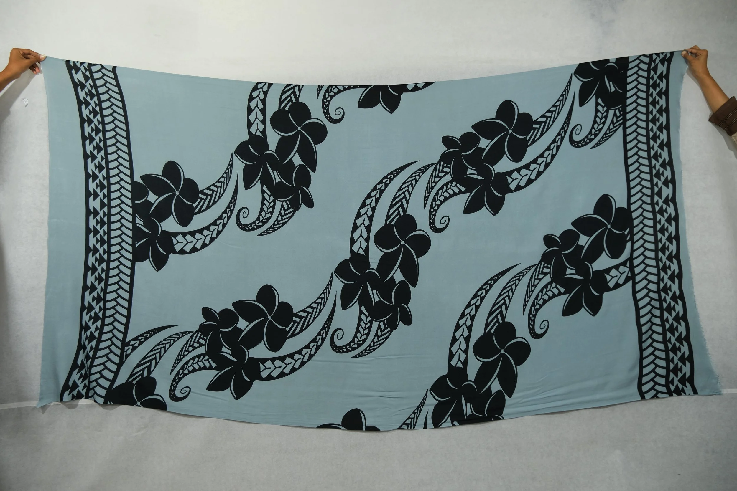 PLUS SIZE PLUMERIA TATTOO WB-CERULEAN-BLACK.JPG