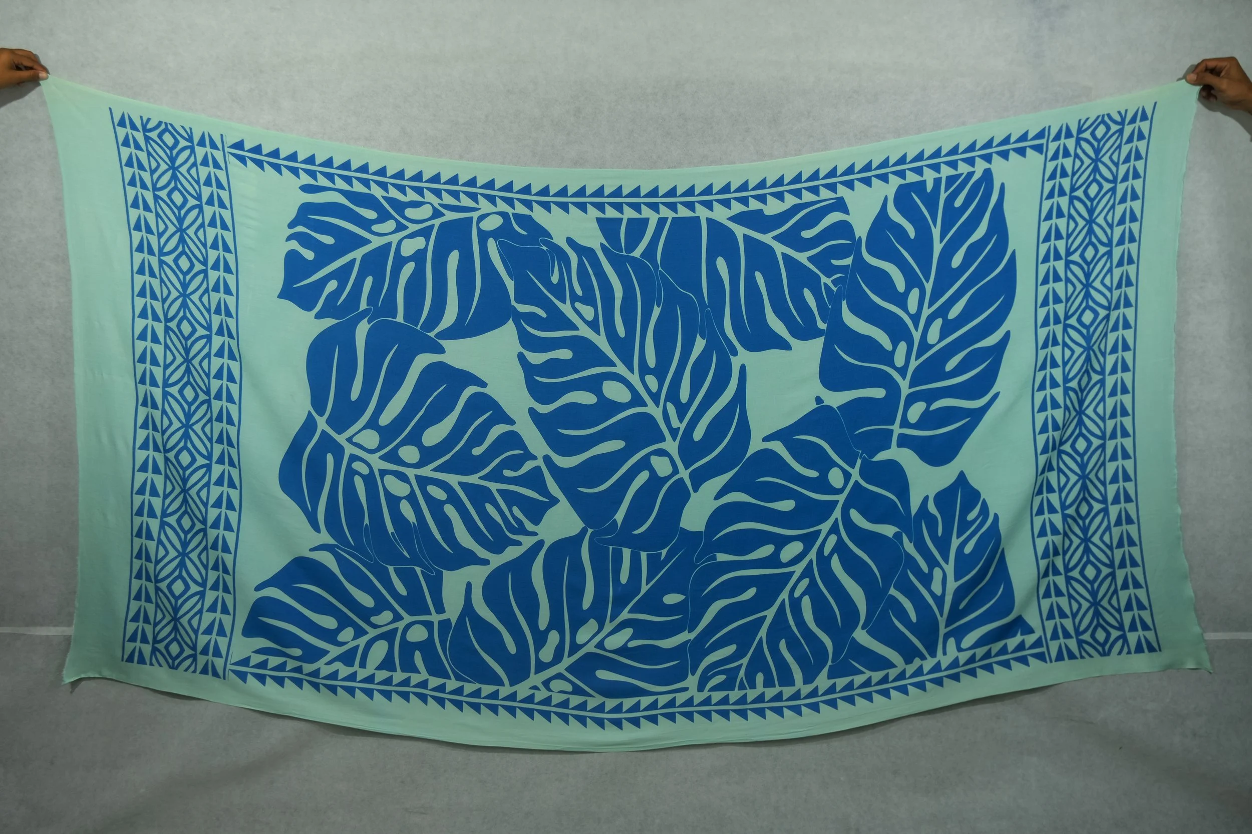 PLUS SIZE MONSTERA WBORDER-BUTTERCREAM-FRENCH BLUE.JPG