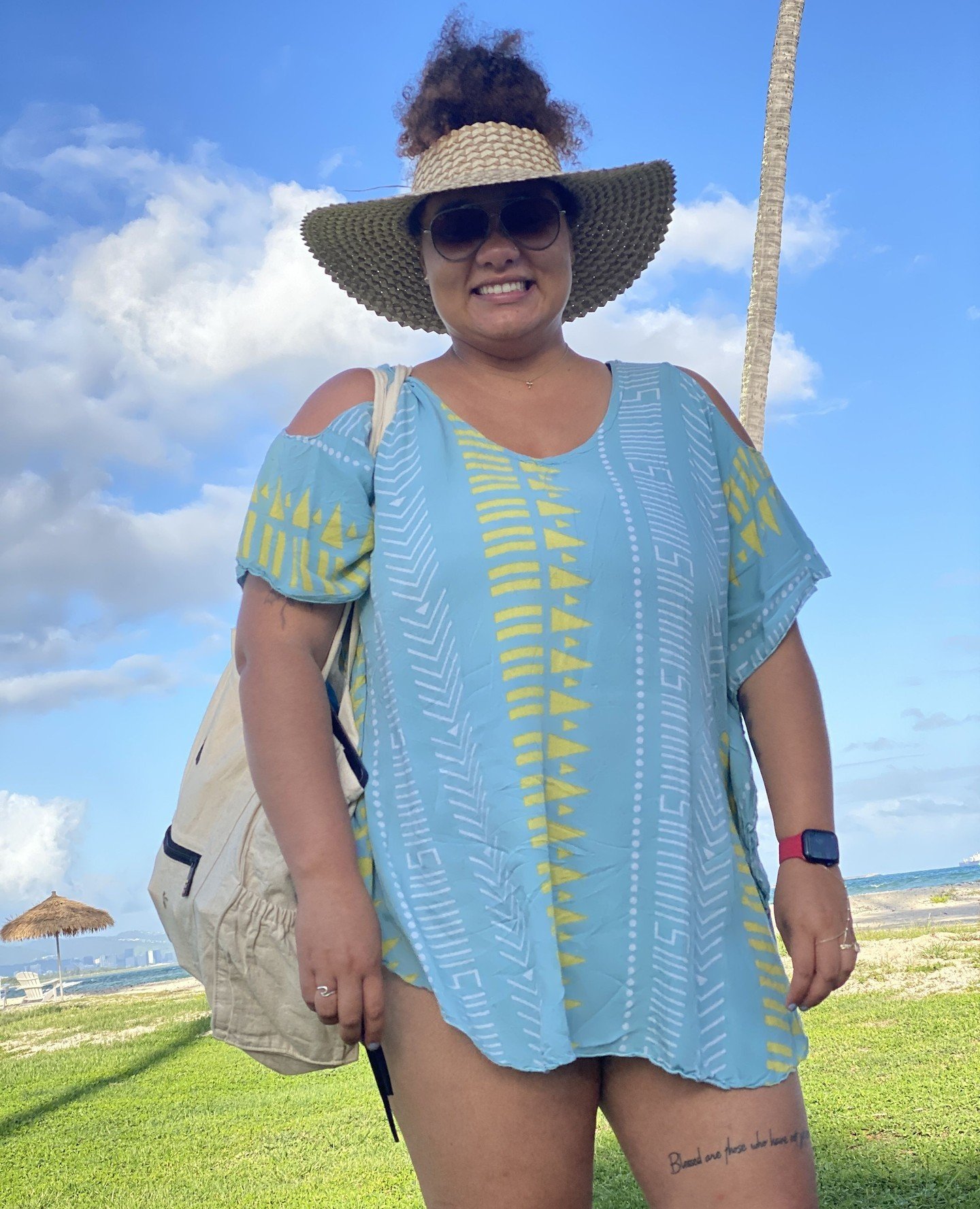 Hope you're getting some beach time in, this Christmas Eve!⁠
.⁠
.⁠
.⁠
.⁠
⁠
#casualmovements #ハワイ#hawaii #808 #hawaiilife #paradise #islandlife #clothing #apparel #hawaiifashion #clothes #outfit #casualstyle #womensfashion #style #resortwear #beachwea