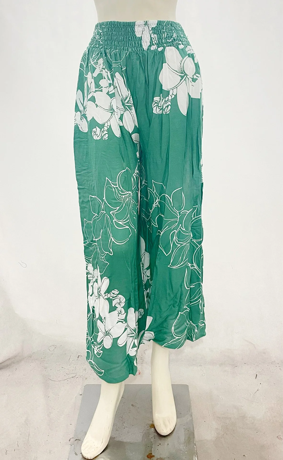 HALEIWA PANT-PLUMERIA LEI-KASHMIR-WHITE.jpg