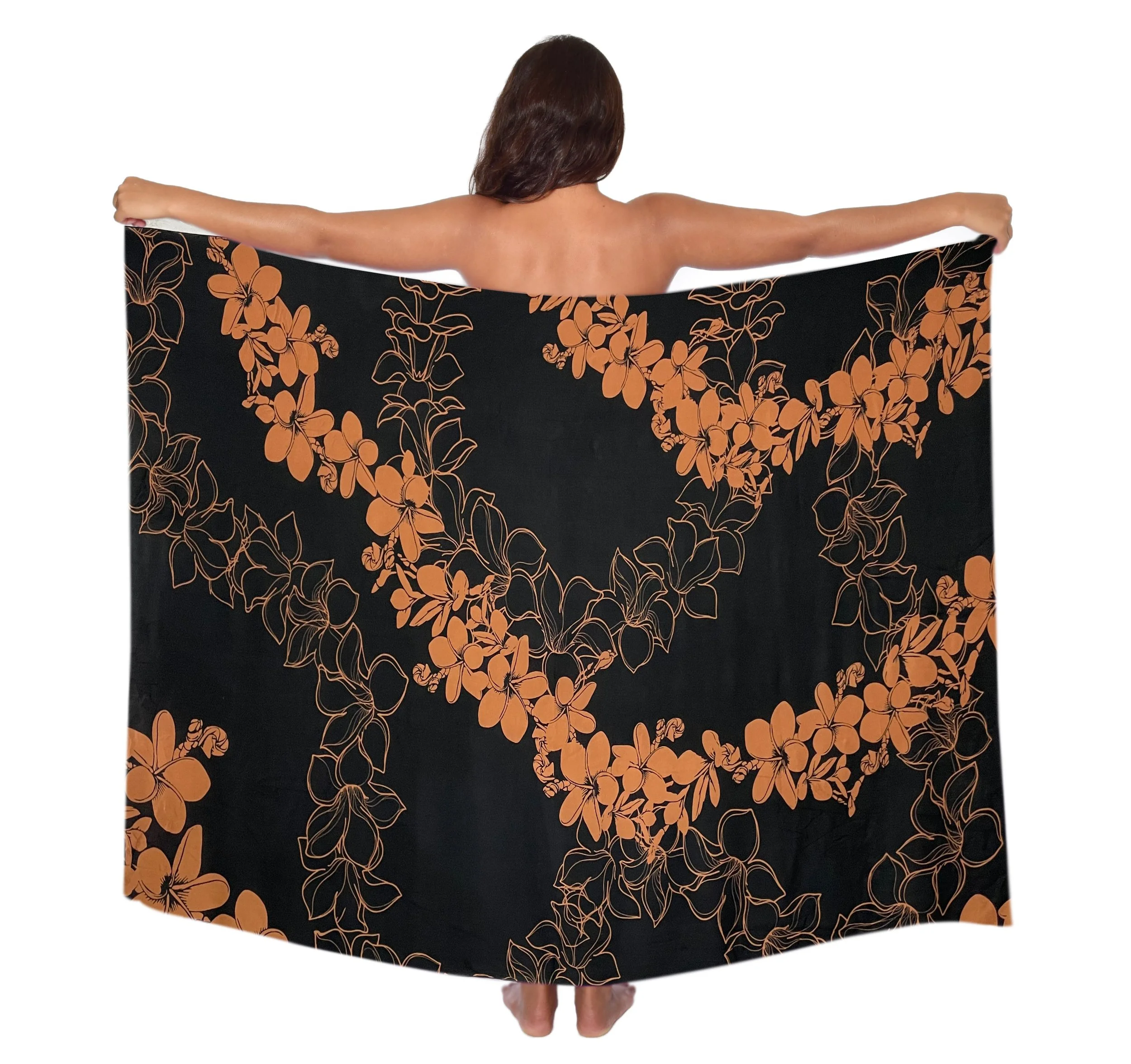 PLUMERIA LEI-BLACK-HAZEL.JPG