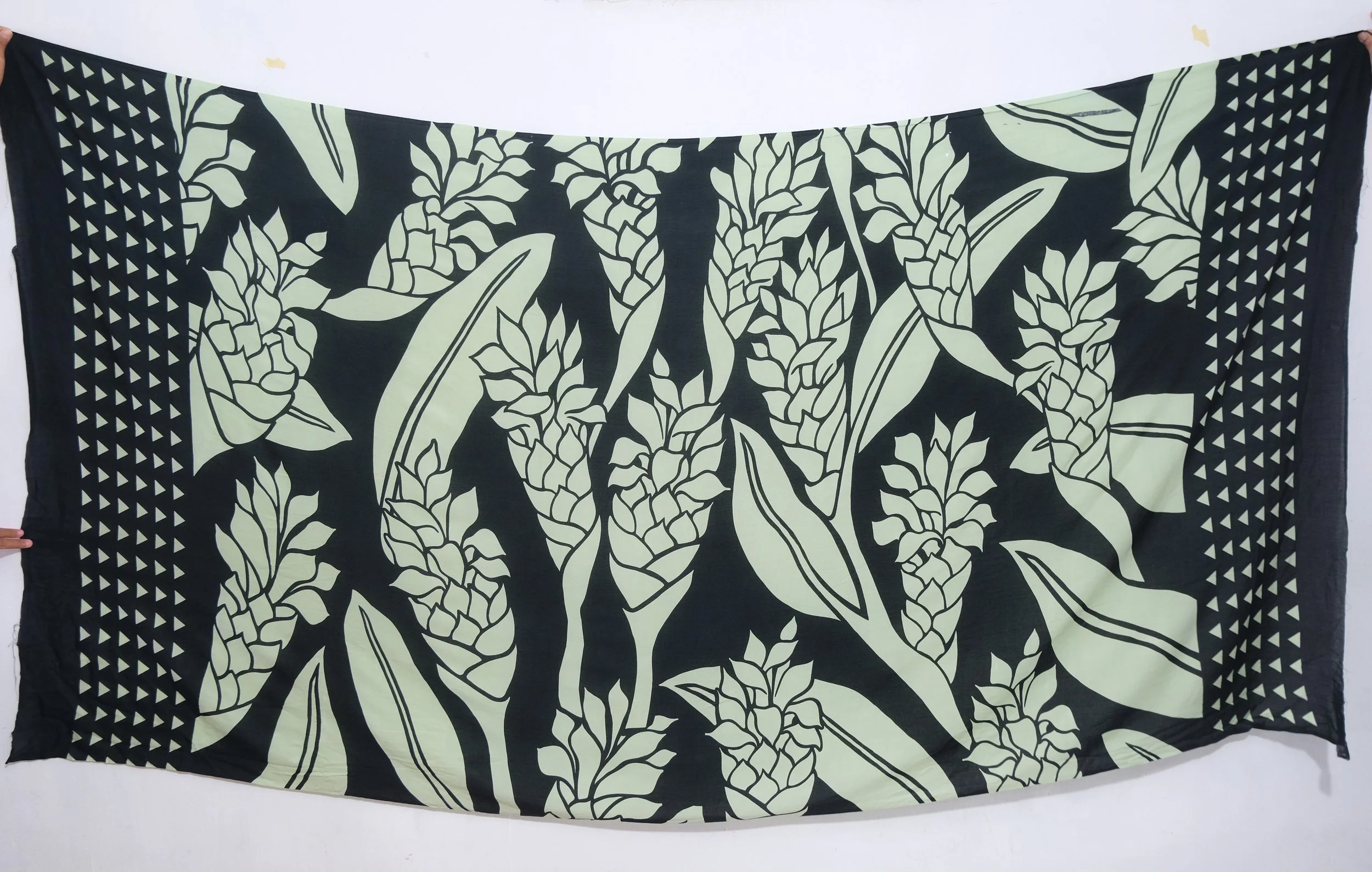 PLUS SIZE GINGER FLOWER-BLACK-PATINA GREEN.JPG