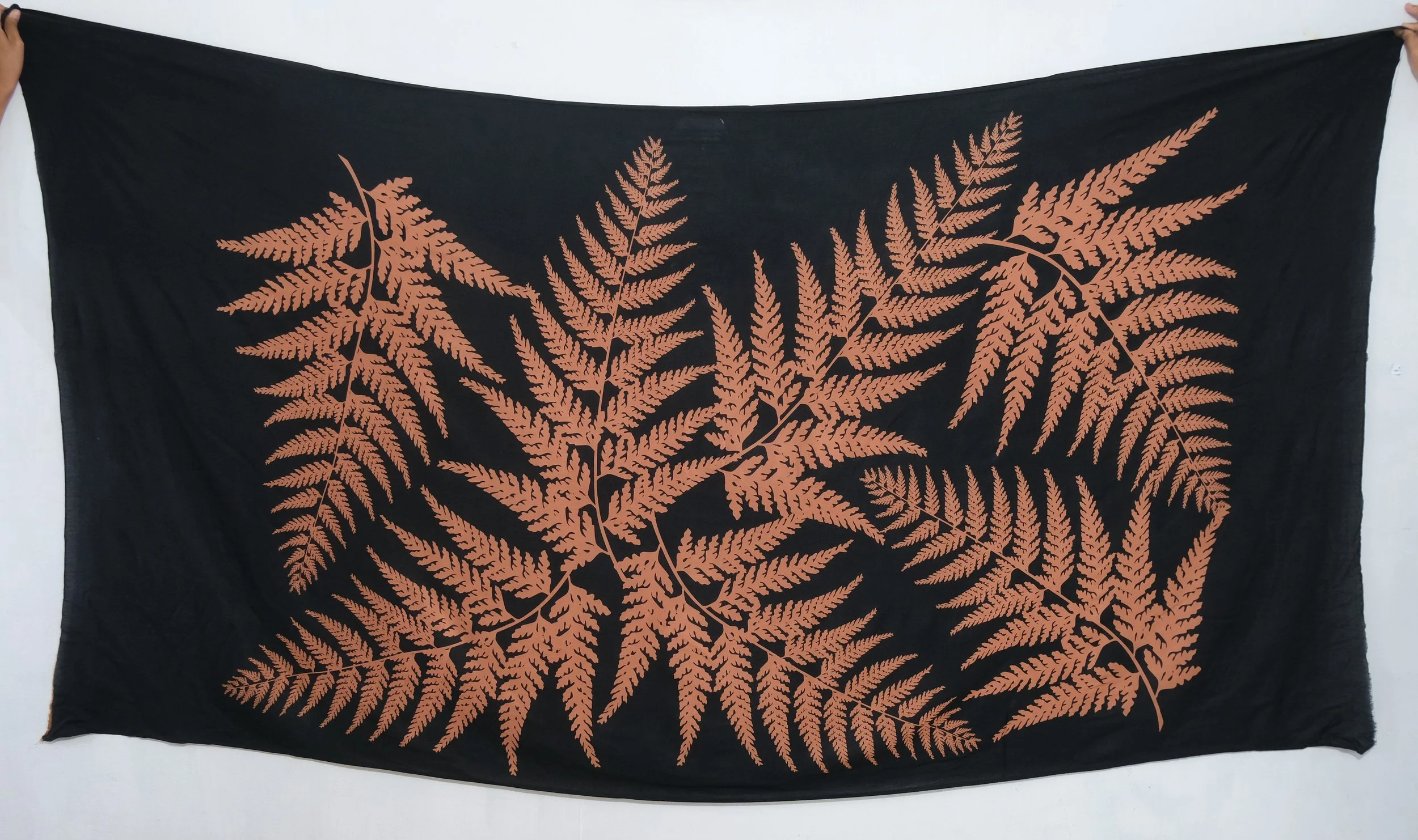 PLUS SIZE PALAPALAI-BLACK-HAZEL.JPG