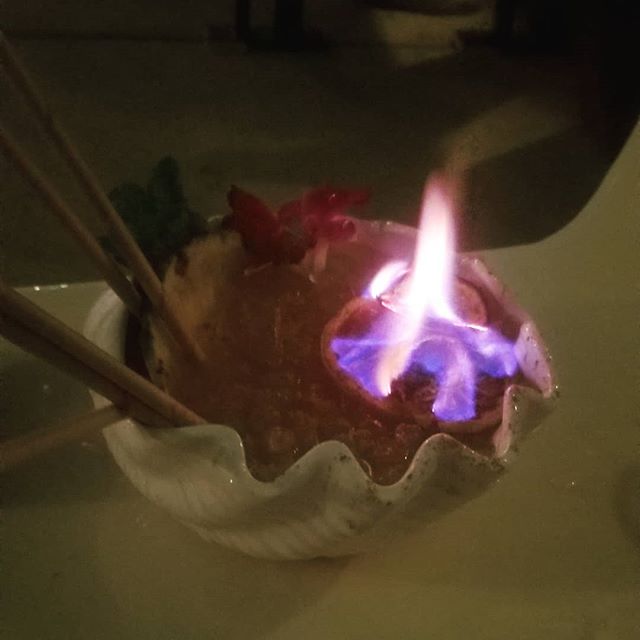 Fire Bowl @pearldiver_nashville!! Great night for some tropical drinks! What are you drinking tonight?