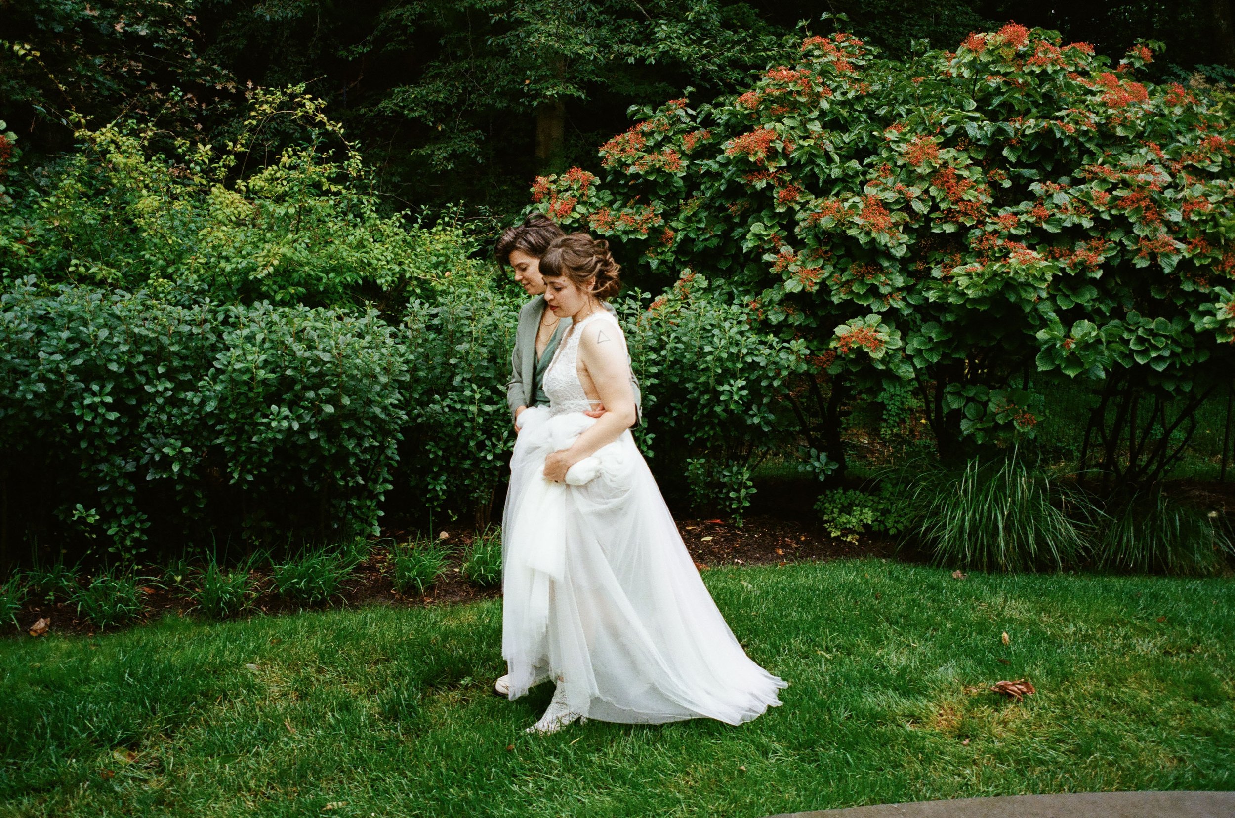 newyork_couple_wedding_baltimore_film_photography-133.jpg