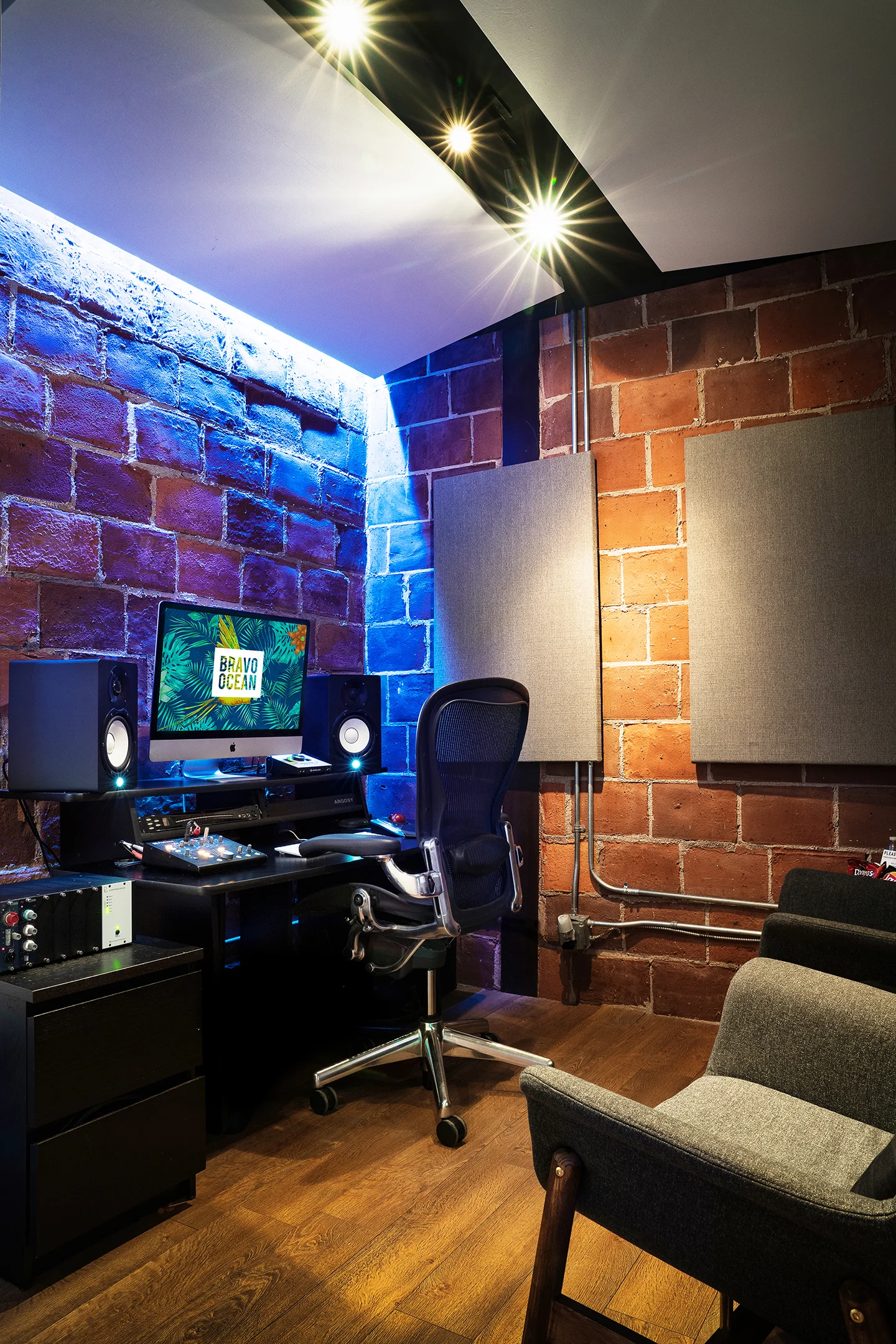 C_room1_web.jpg