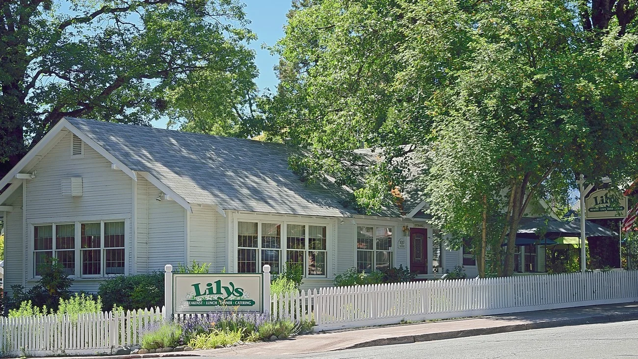 lilys-restaurant-home.jpg