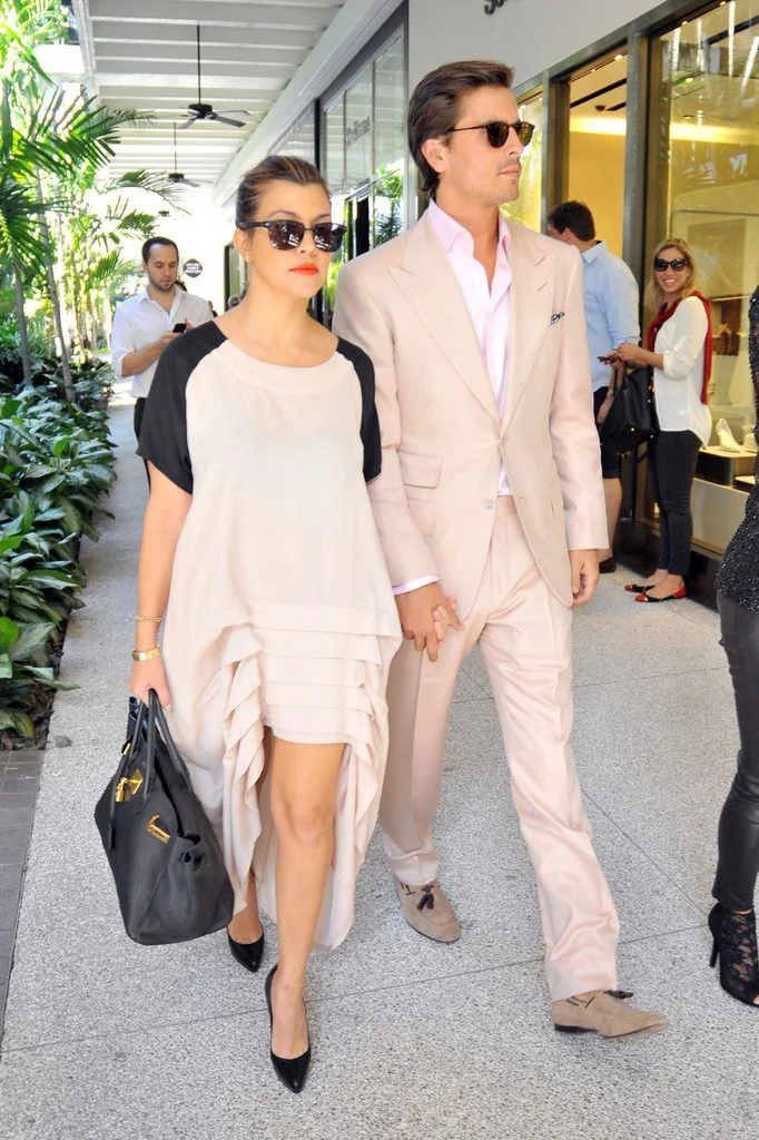 Kourtney+Kardashian+Kardashians+Out+Miami+D1rk1BXgwd9x.jpg
