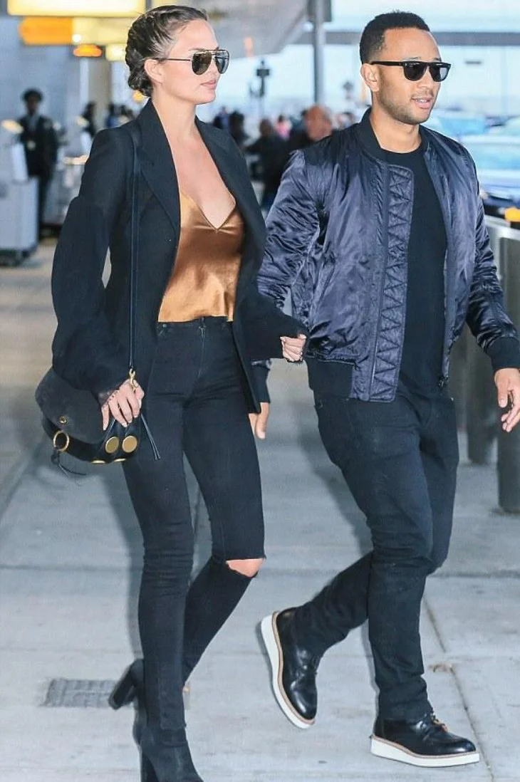 chrissy-teigen-street-style-monica-rose_017.jpg