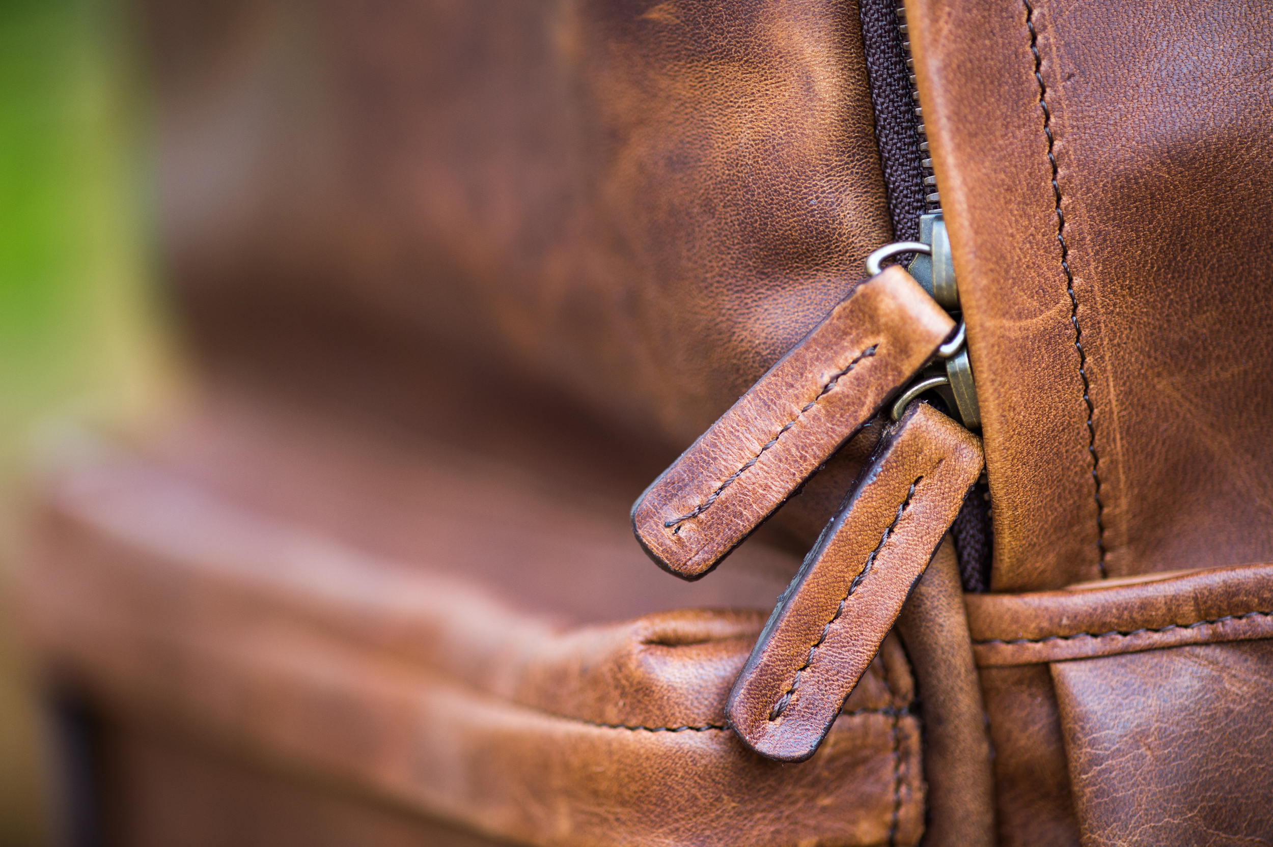 Leather zipper same as the Campus Bay