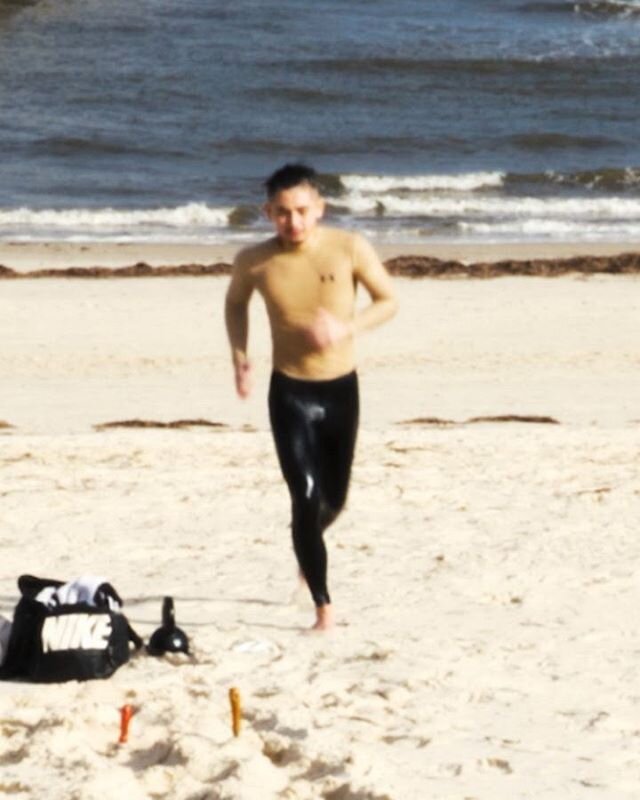 Amphibious Assualt Training- Swipe across to see the continuation.
•
- Underwater Dolphin Dive 10m
- Knee deep water run 20m
- Uphill beach run 50m
- Uphill army crawl 25m
Rinse and repeat until breathing becomes near impossible.
•
I also p