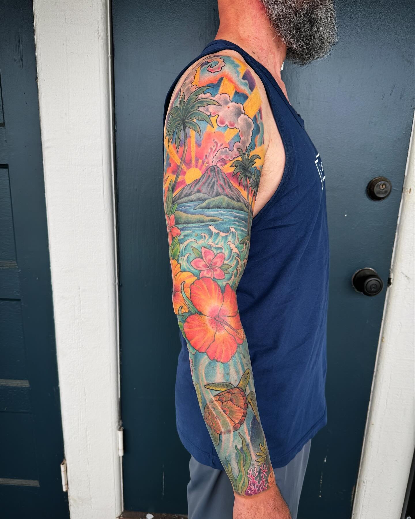🤩 Finished up this love letter to Hawaii on Terry. Mostly fully healed. Mahalo Terry!! 🌴 by @kristinlowerytattoos 
.
.
.
#hawaiitattoo #colortattoo #hibiscus #hibiscustattoo #hawaii #bigisland #bigislandlove #hilotattoo #hawaiitattooartist #southse