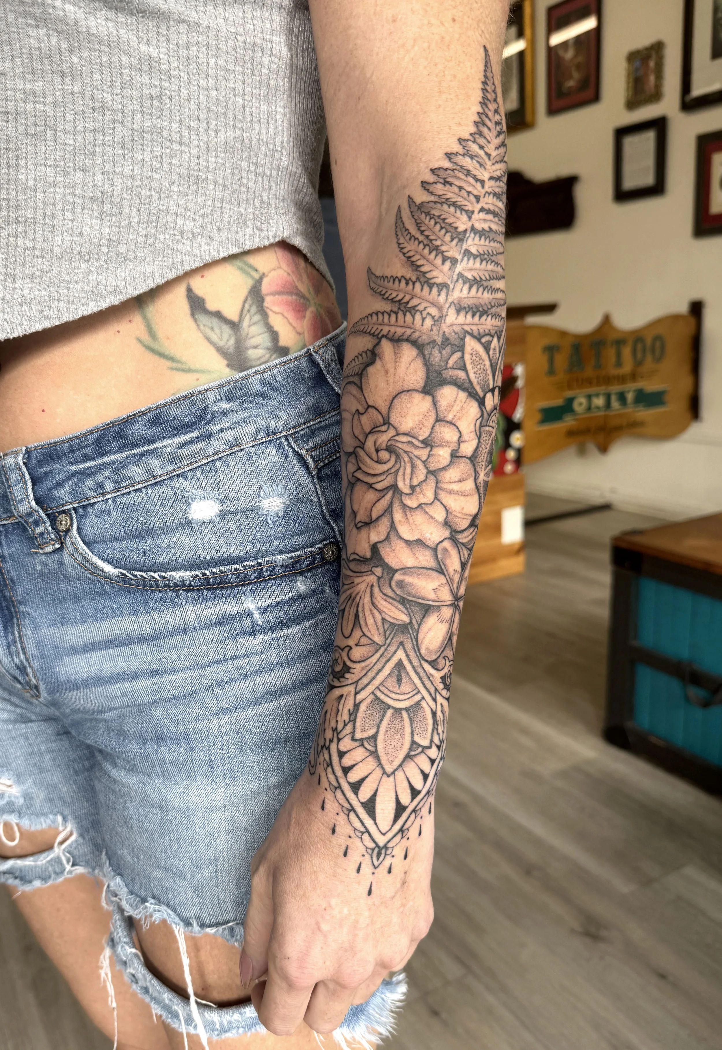 Floral Forearm w Geometry