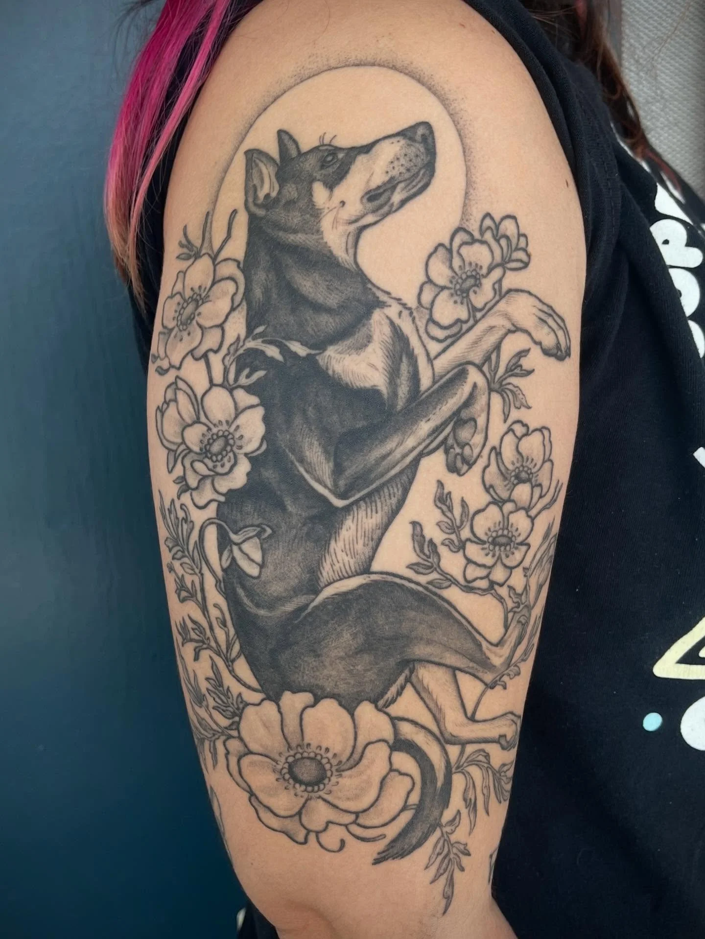 Healed snaps of this beautiful piece by @miainkworld 
.
.
.
#dogtattoos #blackandgreytattoo #tattoo #hawaiitattoo #hilotattooartist #bigislandtattoo #ladytattooer #southseastattoohilo @miainkworld