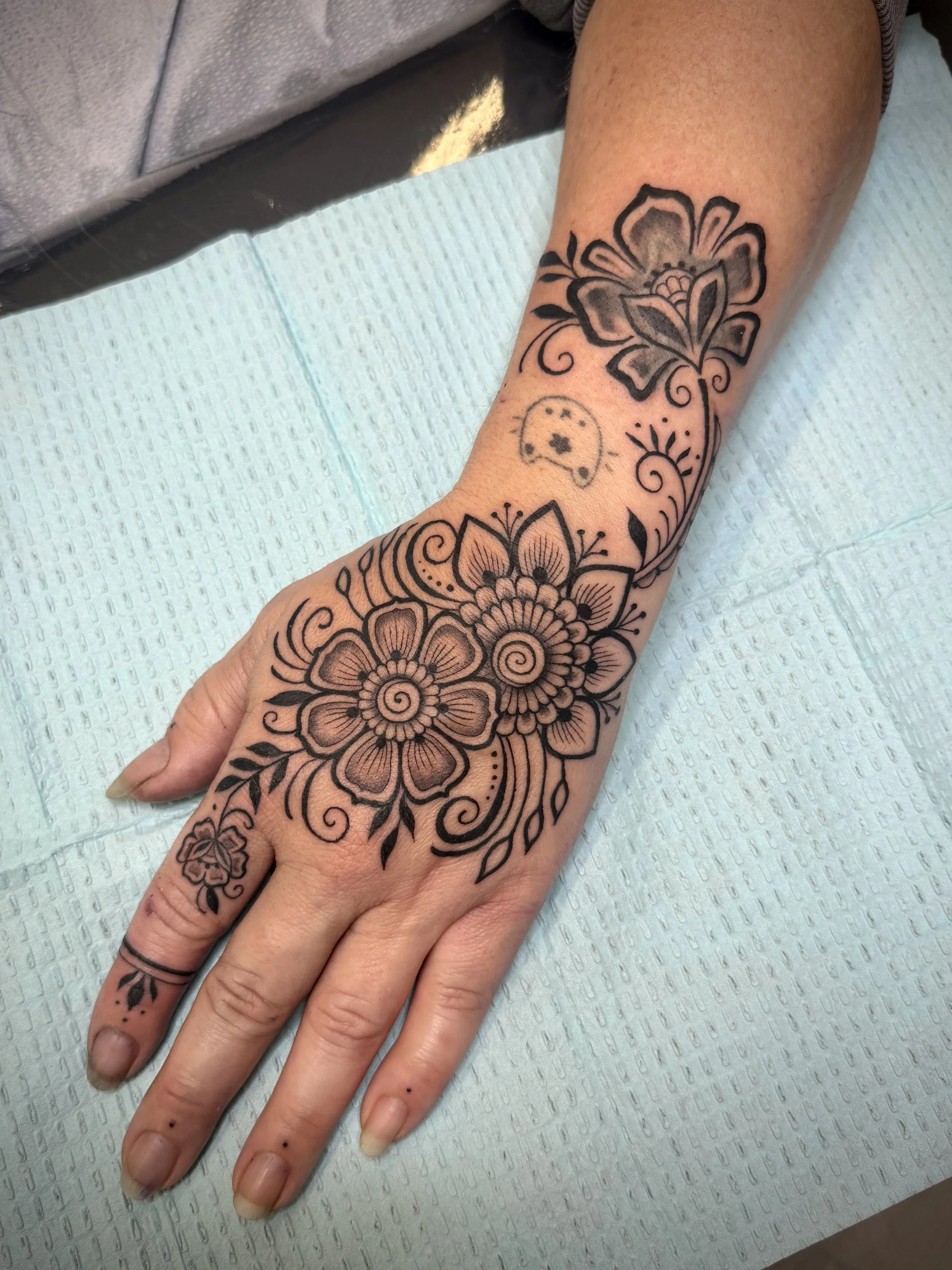 Henna Style w Cover Up