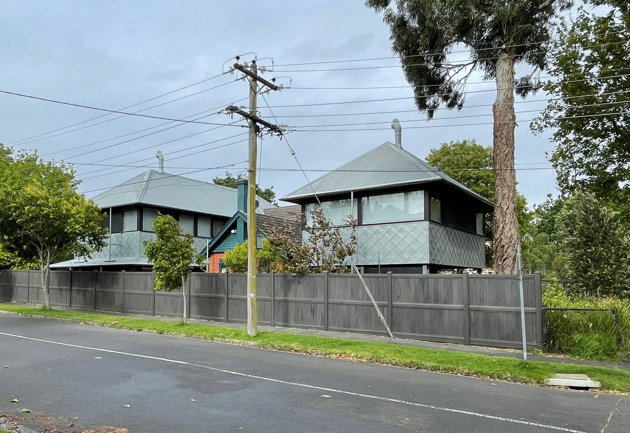  Brighton residence additions   Construction 1999  The project site is on a corner block adjacent to an existing church hall and tennis court. No heritage controls were applied at the time, but although the client brief suggested a knockdown rebuild