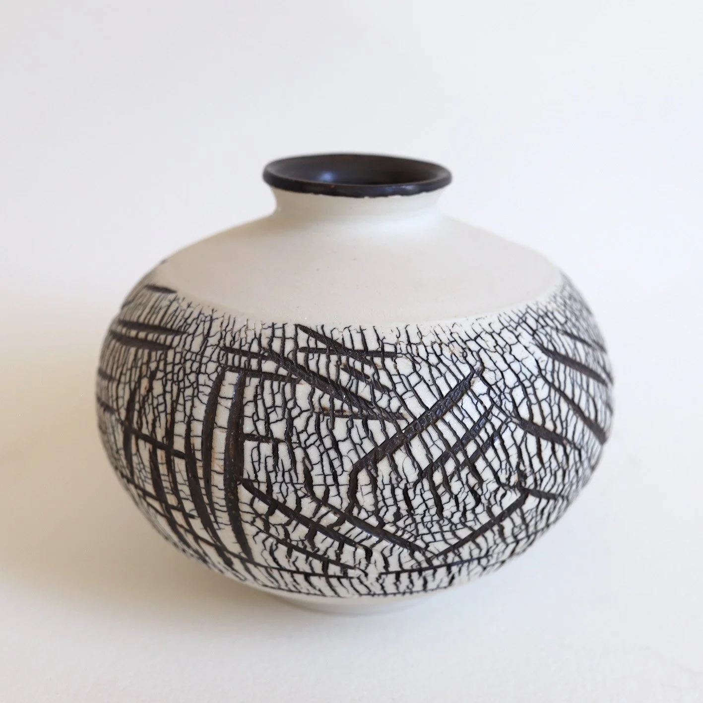 Rachel Lucas, Australian ceramic artist, The Corner Store Gallery _3639.JPG