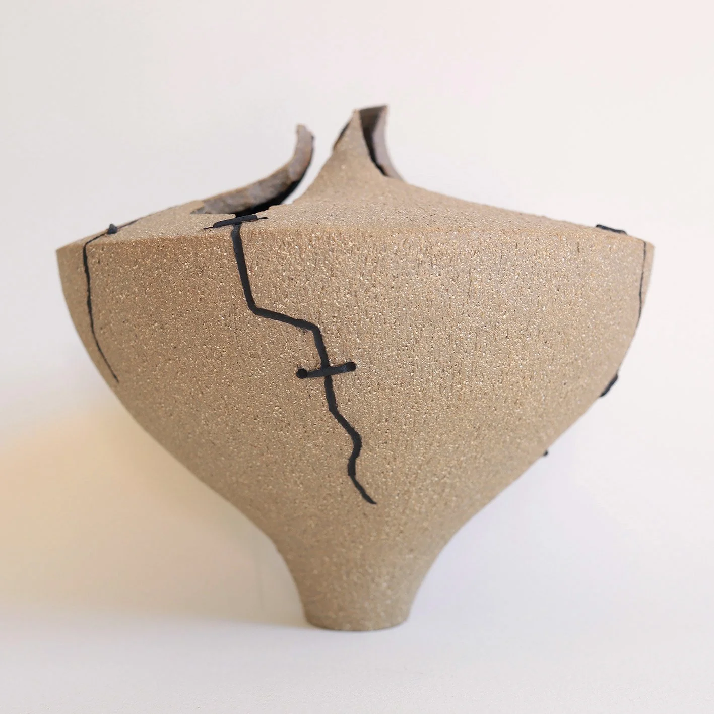 Rachel Lucas, Australian ceramic artist, The Corner Store Gallery _3611.JPG