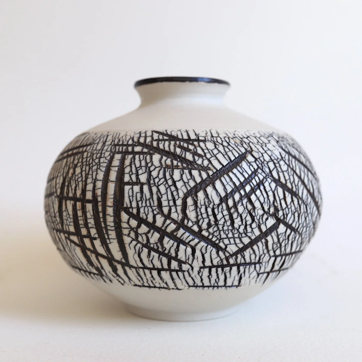 Rachel Lucas, Australian ceramic artist, The Corner Store Gallery _3638.JPG