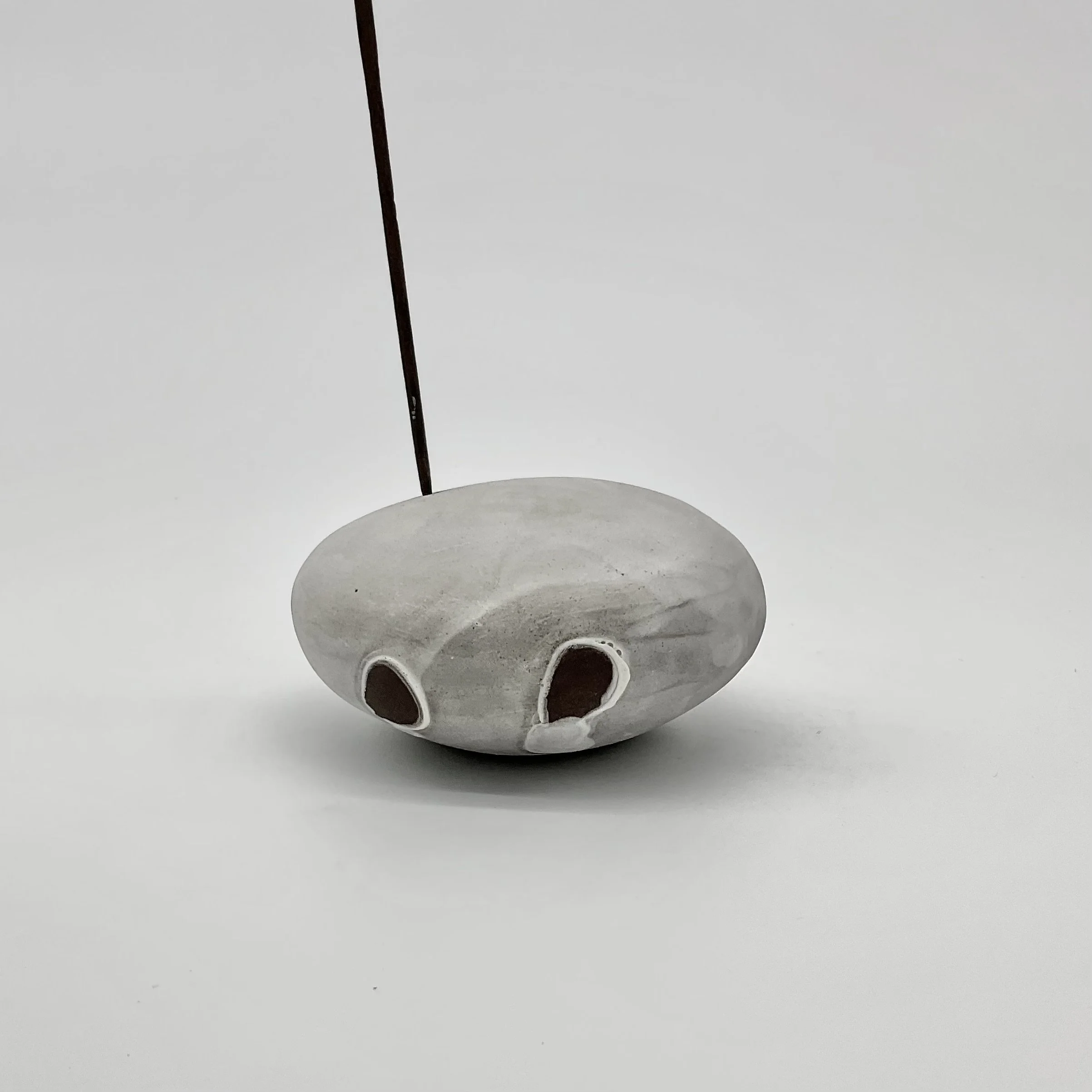 pebble incense white 4.jpeg