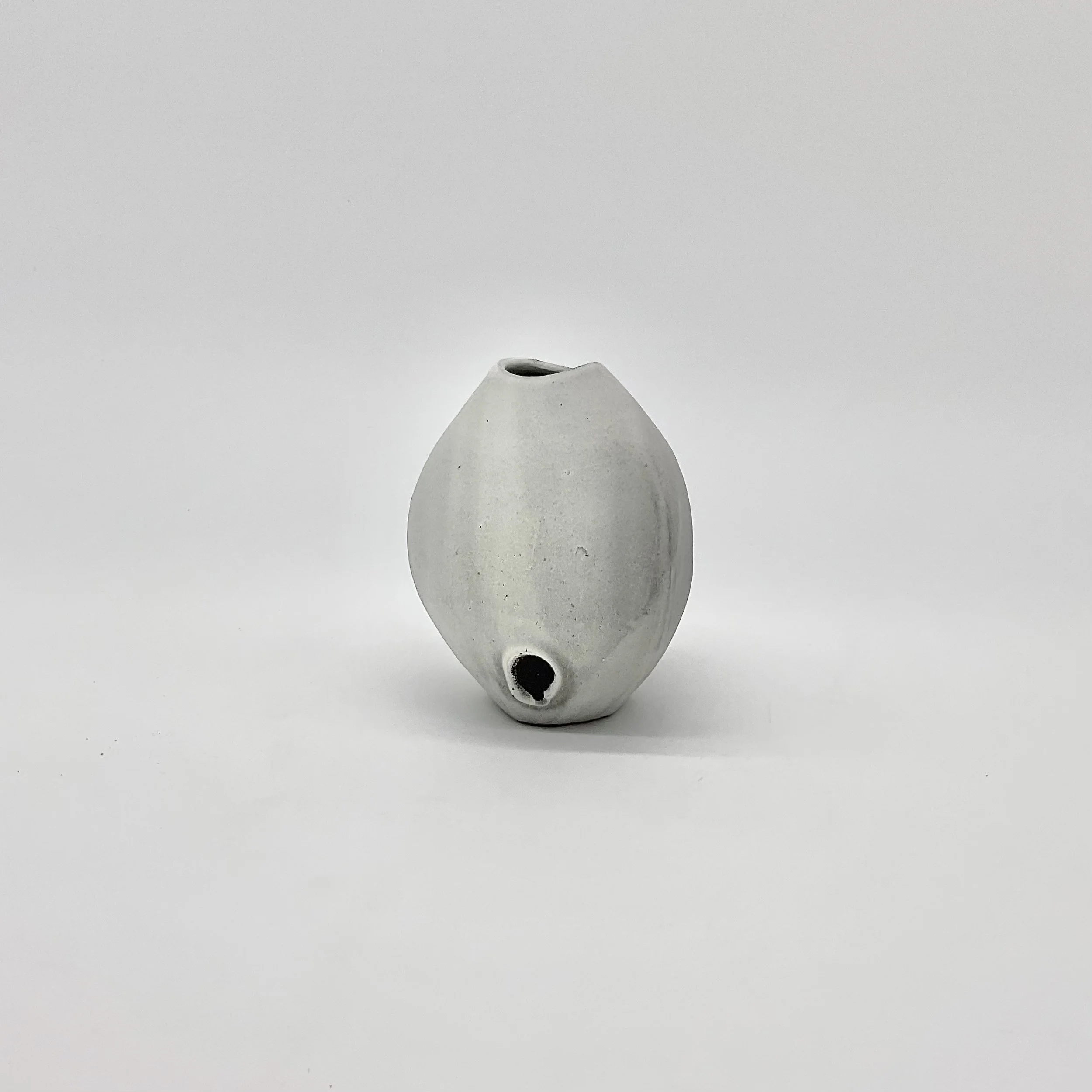 S bud vase white 1.jpeg