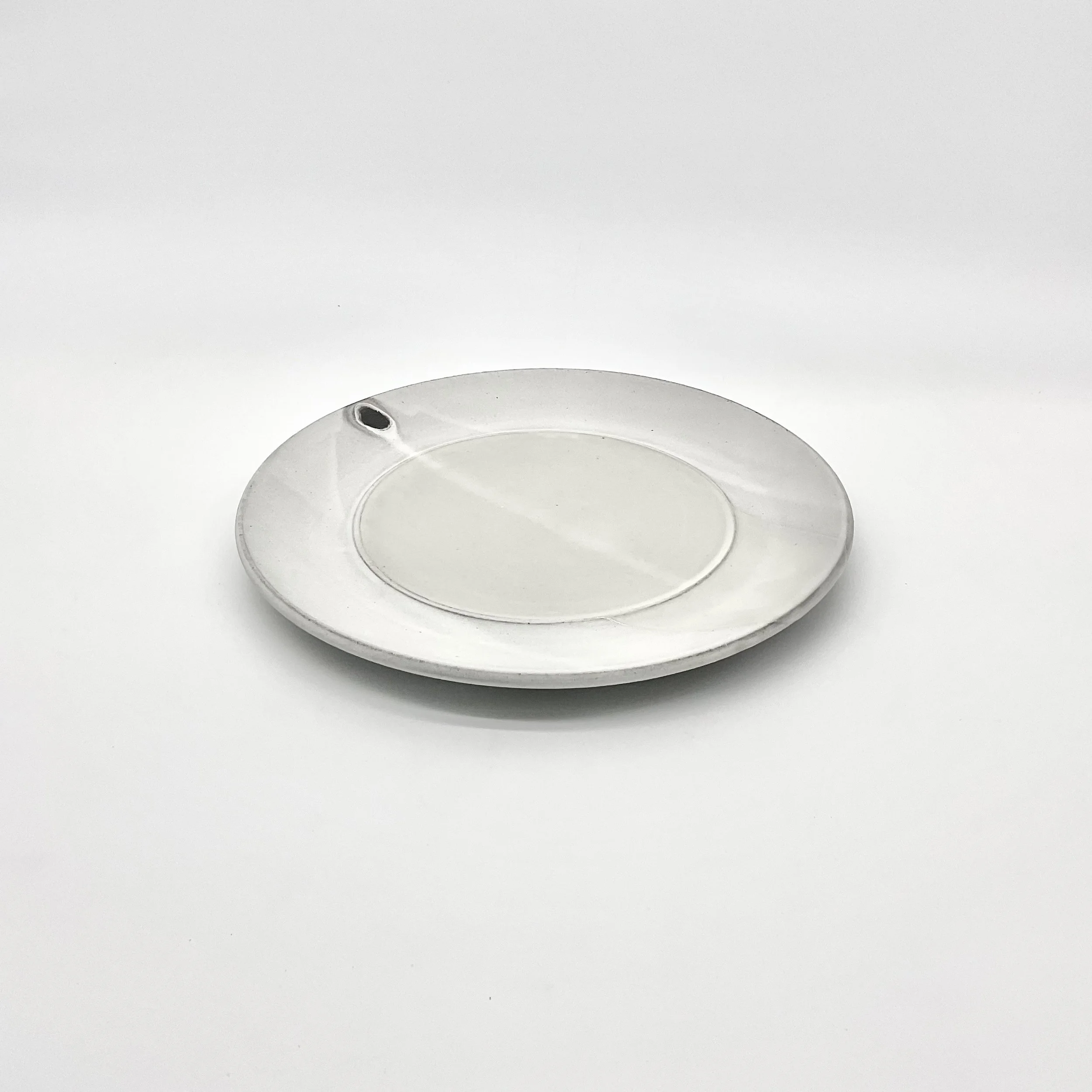 glazed minimalist plate white 3.jpeg