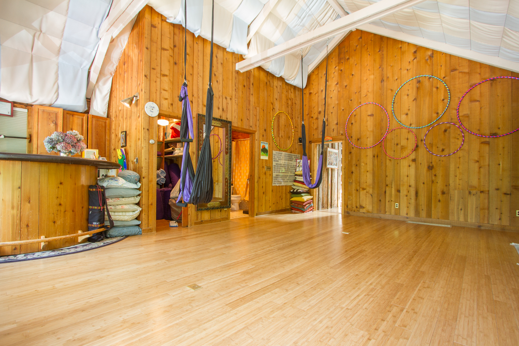 Fully equiped with blocks, belts, mats, bolsters and chairs