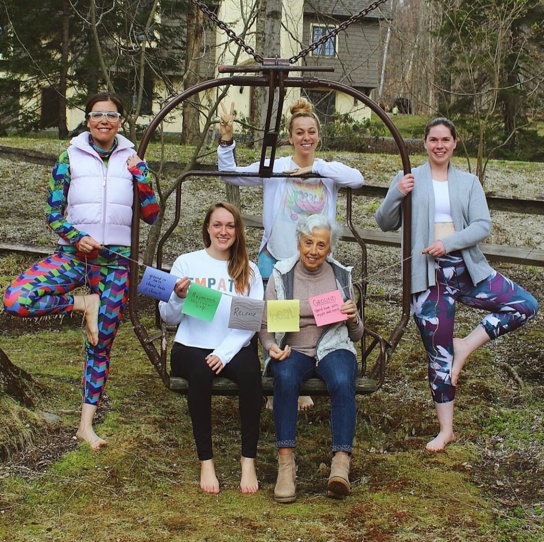 Sisterhood and Yoga go hand in hand @yogabnbvt ⁣
⁣
Whether you need some time away with your girls or a mother daughter weekend, we can make that happen for you! ⁣
⁣
Not only do we host monthly Yoga retreats, we also have weekend stays where you can 